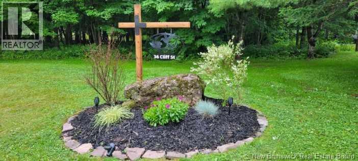 36 Cliff Street, Quispamsis, New Brunswick  E2G 1Y4 - Photo 2 - NB137122
