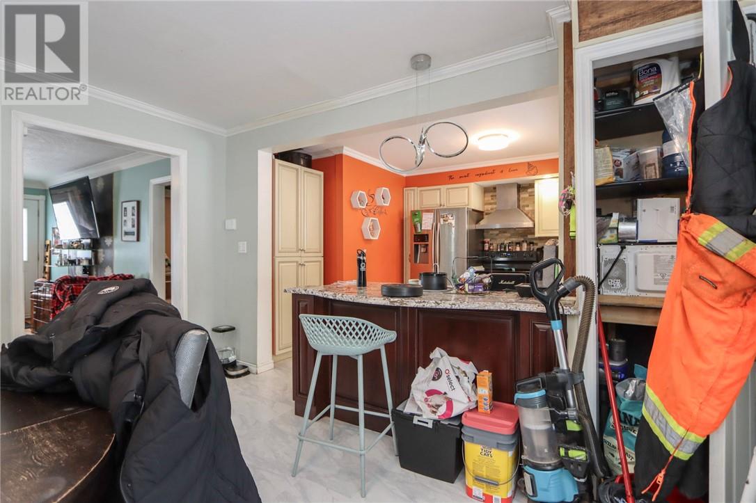 61 Manor Road, Sudbury, Ontario  P3B 3K9 - Photo 10 - 2127111