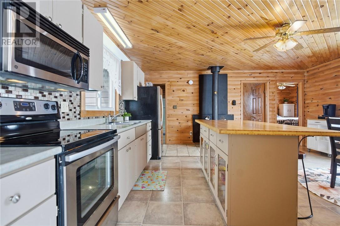 26 Presqu'ile Road, Verner, Ontario  P0H 2M0 - Photo 10 - 2127100