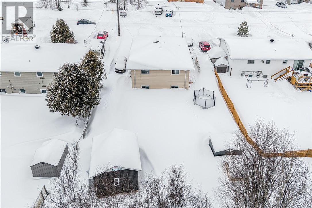 3485-3487 Keith Avenue, Chelmsford, Ontario  P0M 1L0 - Photo 2 - 2127051