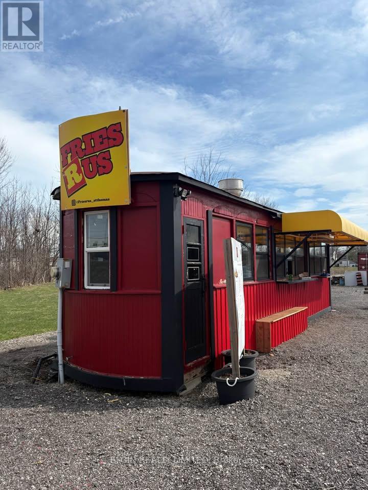 1030 Talbot Street, St. Thomas, Ontario  N5P 1G3 - Photo 1 - X12994644