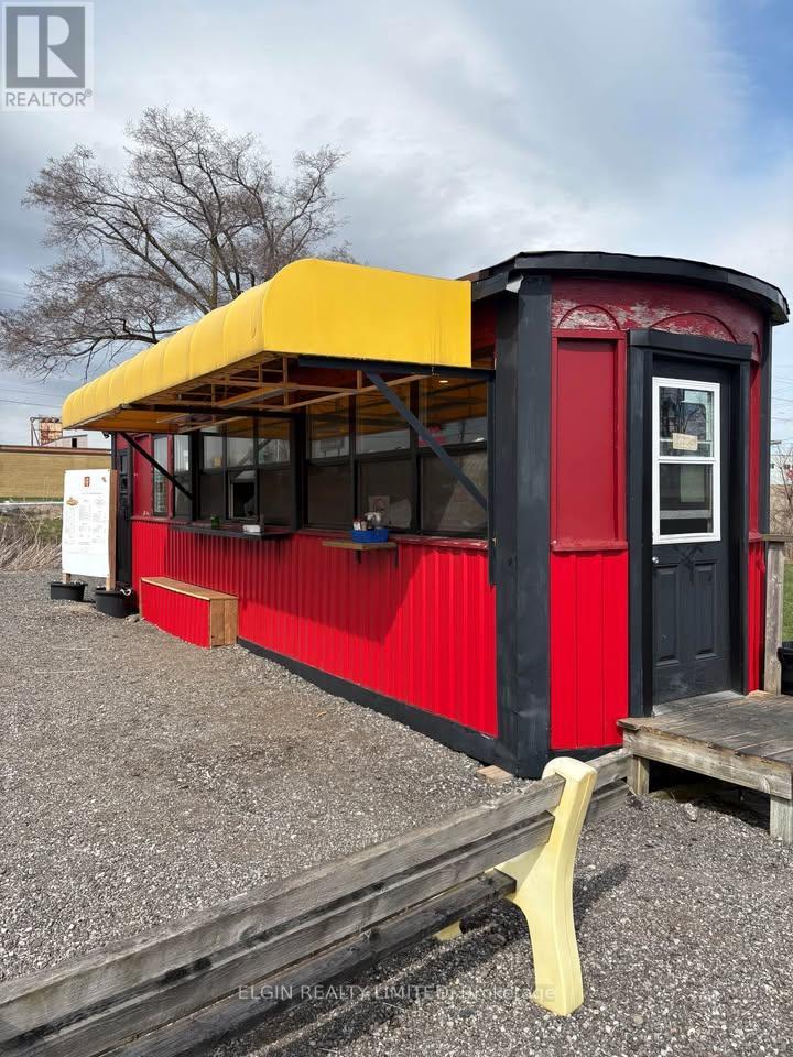 1030 Talbot Street, St. Thomas, Ontario  N5P 1G3 - Photo 2 - X12994644