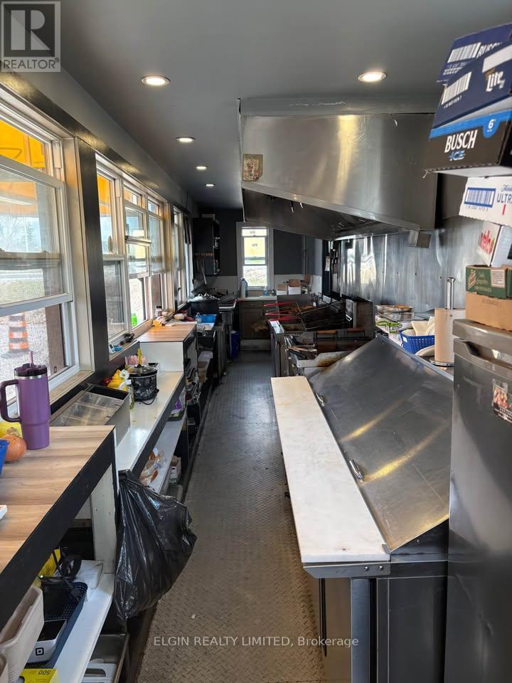 1030 Talbot Street, St. Thomas, Ontario  N5P 1G3 - Photo 5 - X12994644