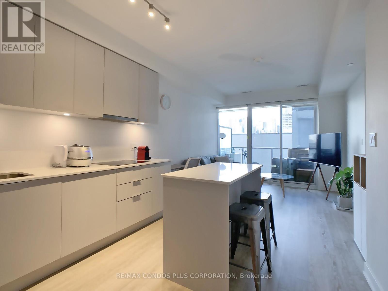 1519 - 576 Front Street W, Toronto, Ontario  M5V 0P8 - Photo 8 - C12994698