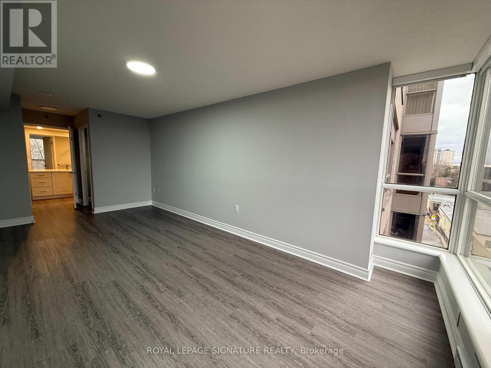 508 - 2 Neptune Drive, Toronto, Ontario  M6A 3E6 - Photo 8 - C12994706