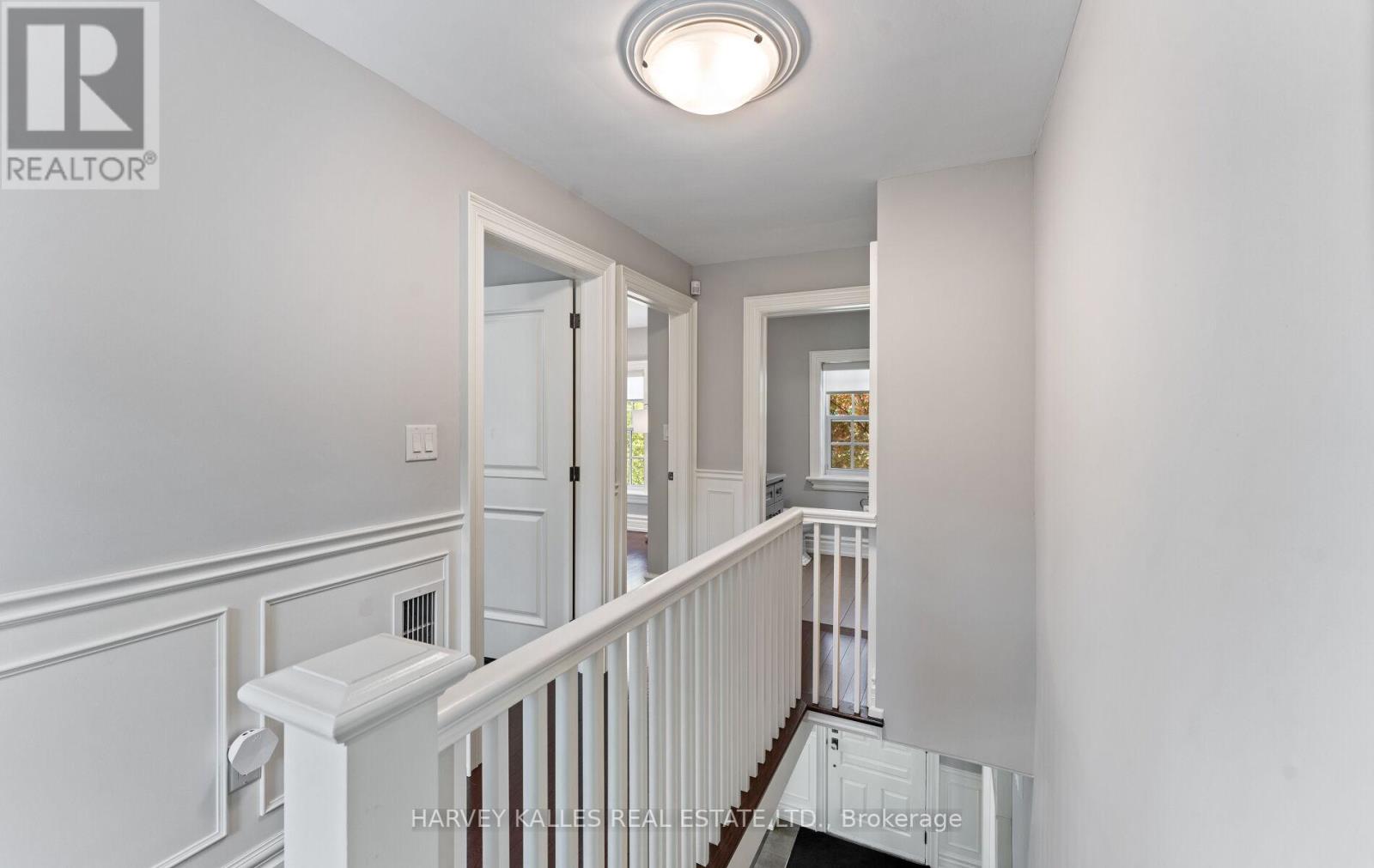 112 Mason Boulevard, Toronto, Ontario  M5M 3E3 - Photo 18 - C12994724