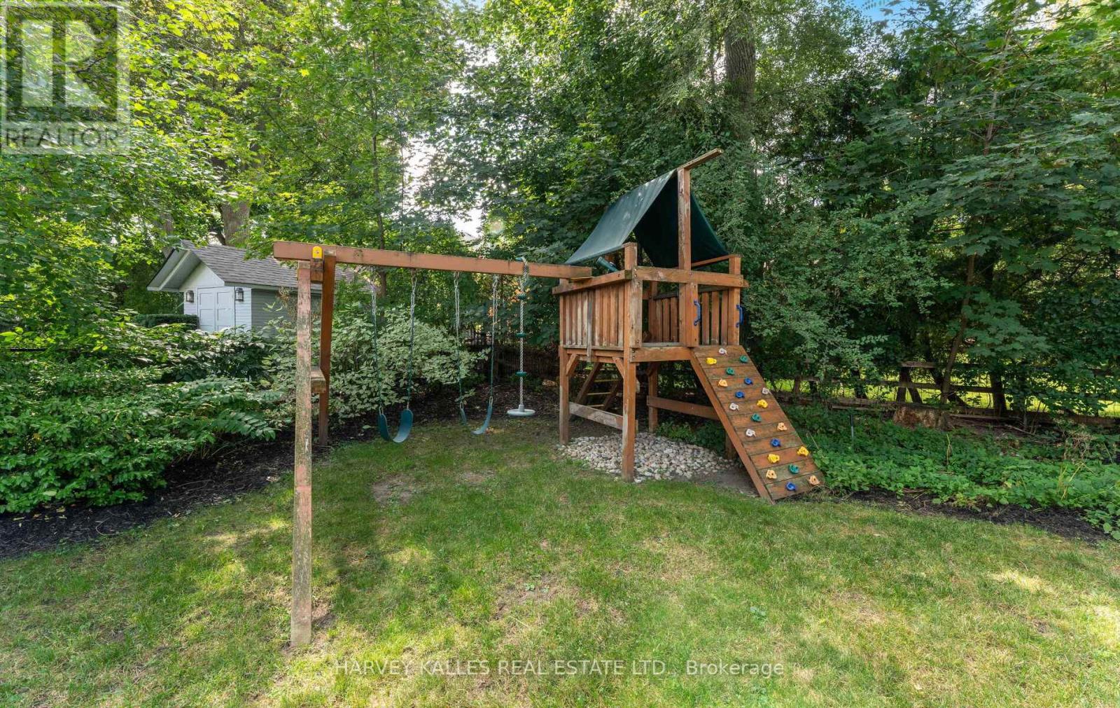 112 Mason Boulevard, Toronto, Ontario  M5M 3E3 - Photo 37 - C12994724