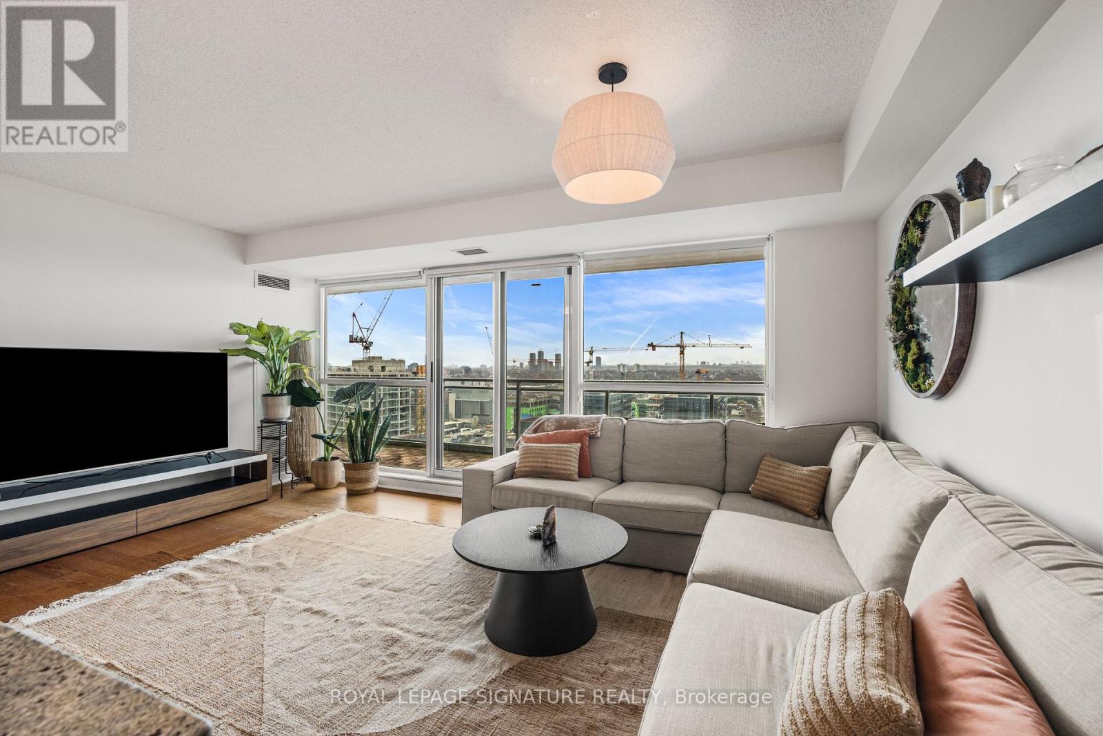 2105 - 80 Western Battery Road, Toronto, Ontario  M6K 3S1 - Photo 17 - C12994748