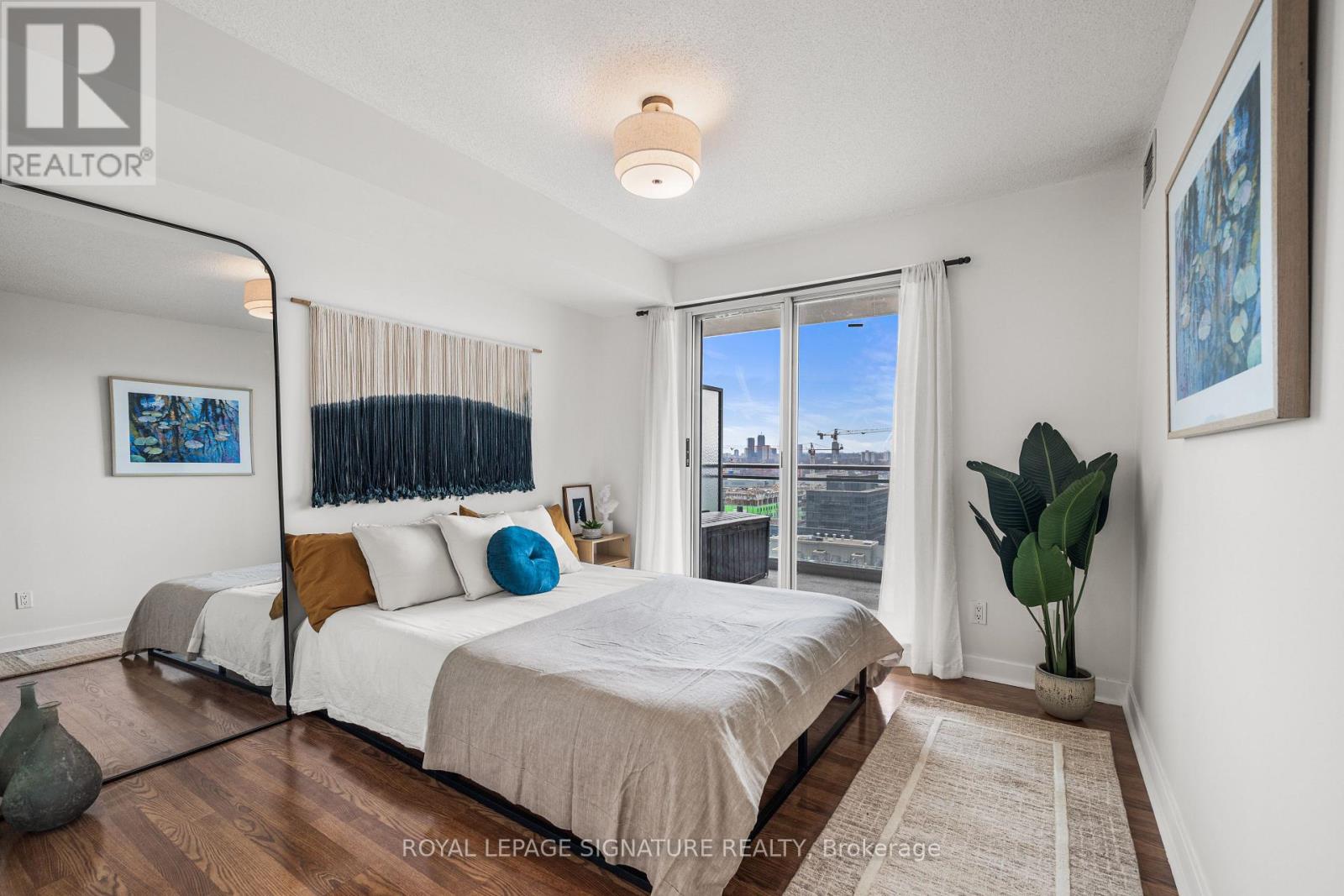 2105 - 80 Western Battery Road, Toronto, Ontario  M6K 3S1 - Photo 21 - C12994748