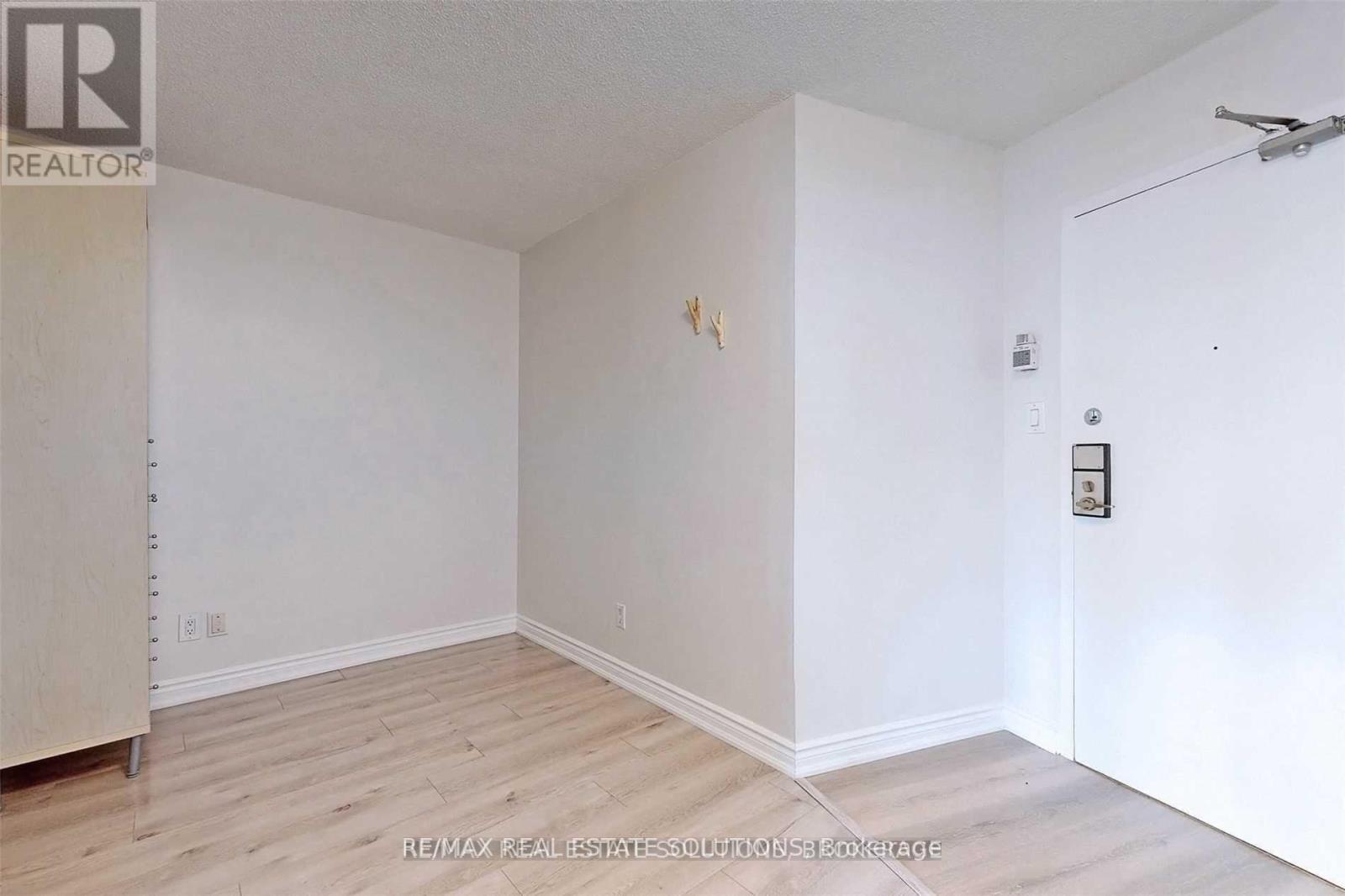 1119 - 650 Queens Quay W, Toronto, Ontario  M5V 3N2 - Photo 10 - C12994804