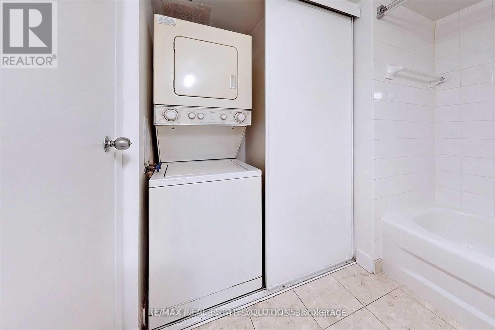 1119 - 650 Queens Quay W, Toronto, Ontario  M5V 3N2 - Photo 14 - C12994804