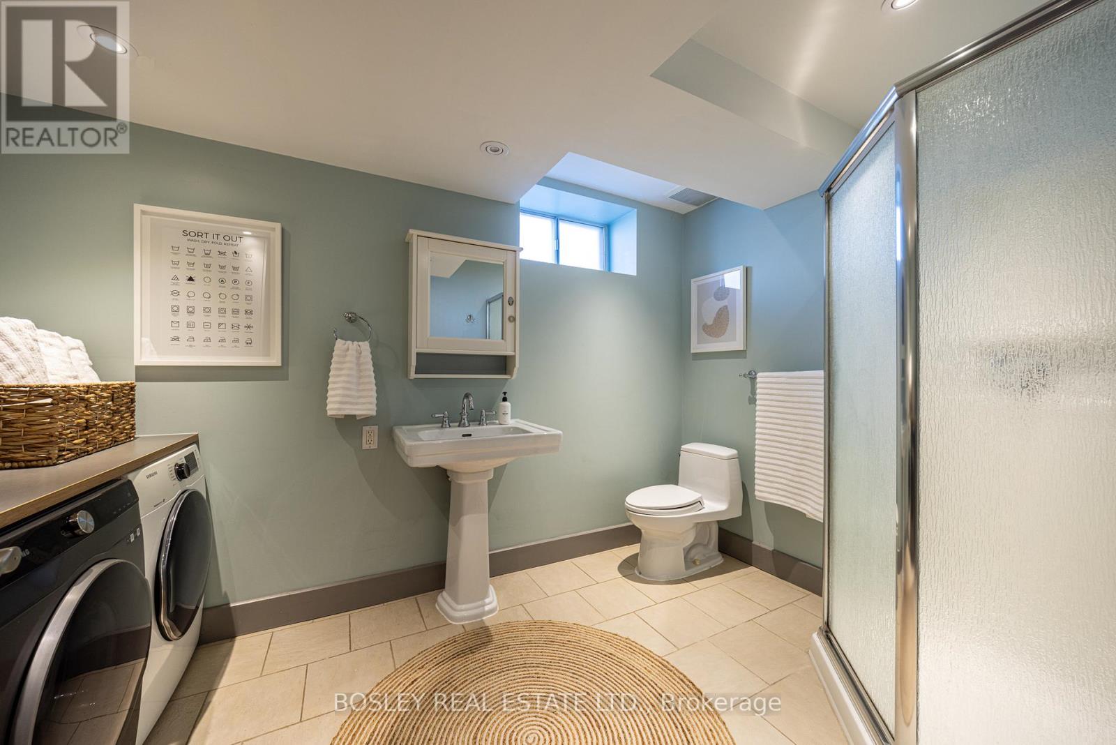 65 Benson Avenue, Toronto, Ontario  M6G 2H7 - Photo 25 - C12994808