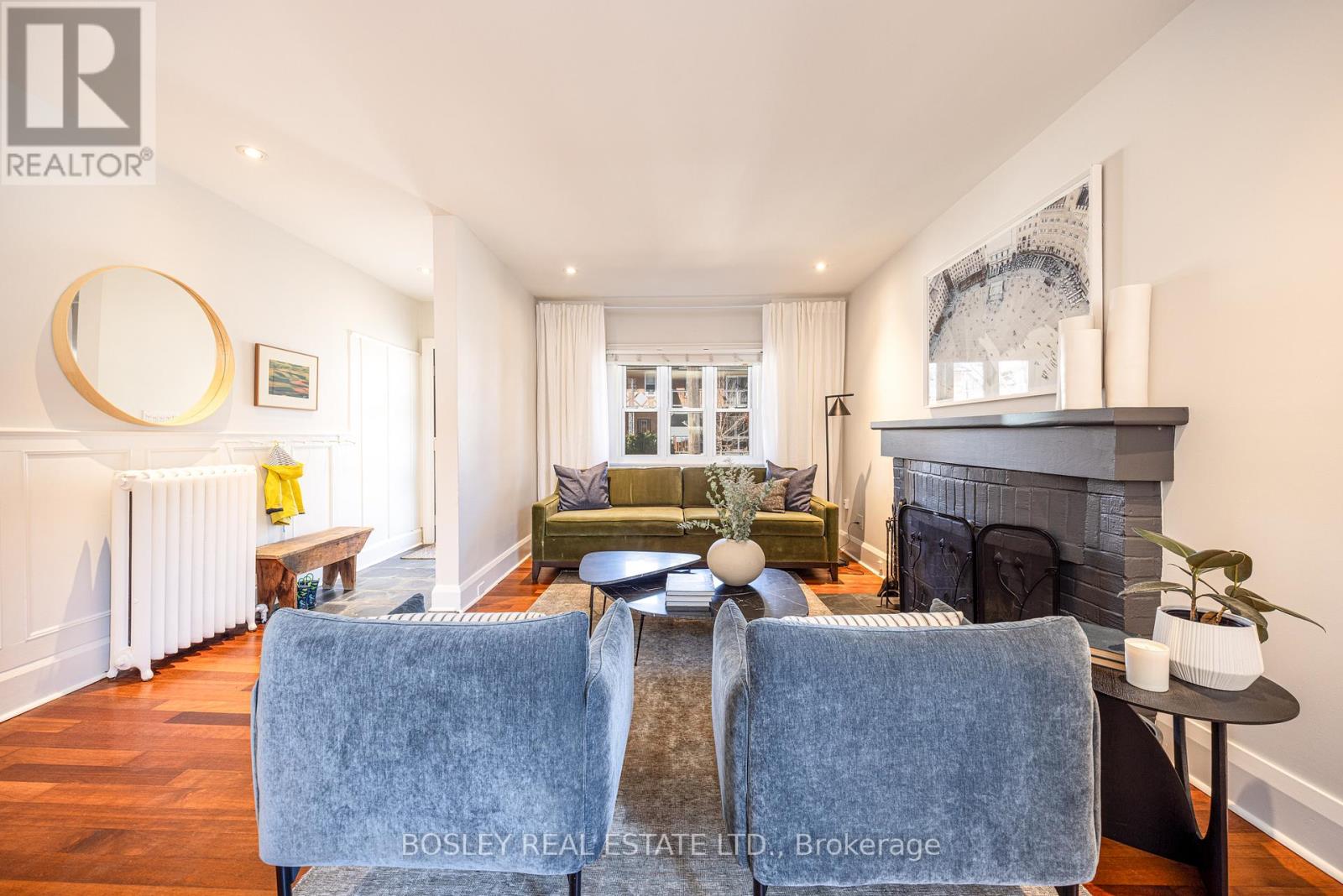 65 Benson Avenue, Toronto, Ontario  M6G 2H7 - Photo 4 - C12994808