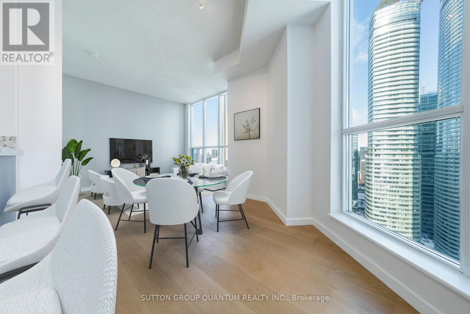 3512 - 208 Queens Quay W, Toronto, Ontario  M5J 2Y5 - Photo 8 - C12994842