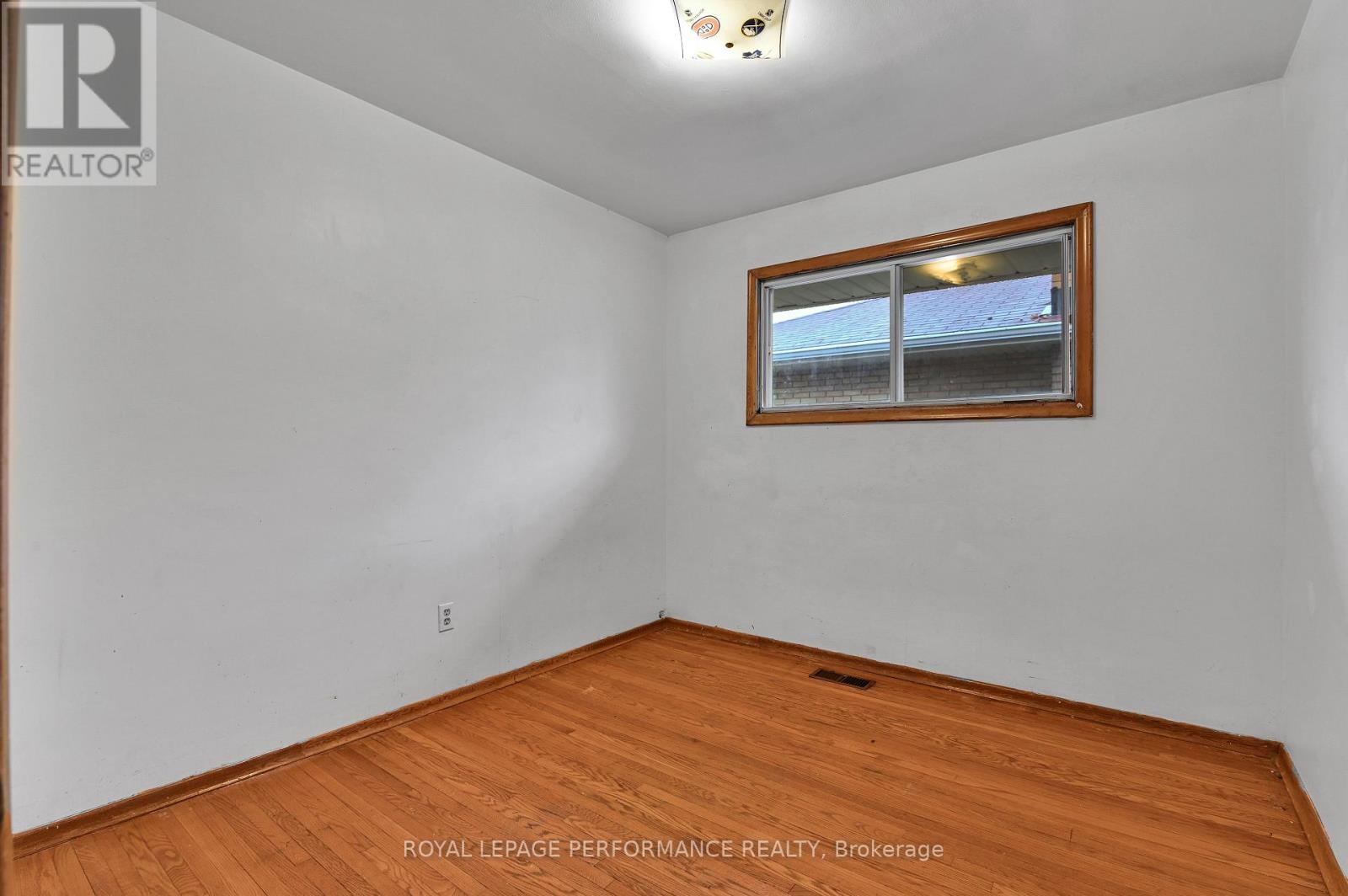 759 Pleasant Park Road, Ottawa, Ontario K1G 1Y5 - Photo 10 - X12994616