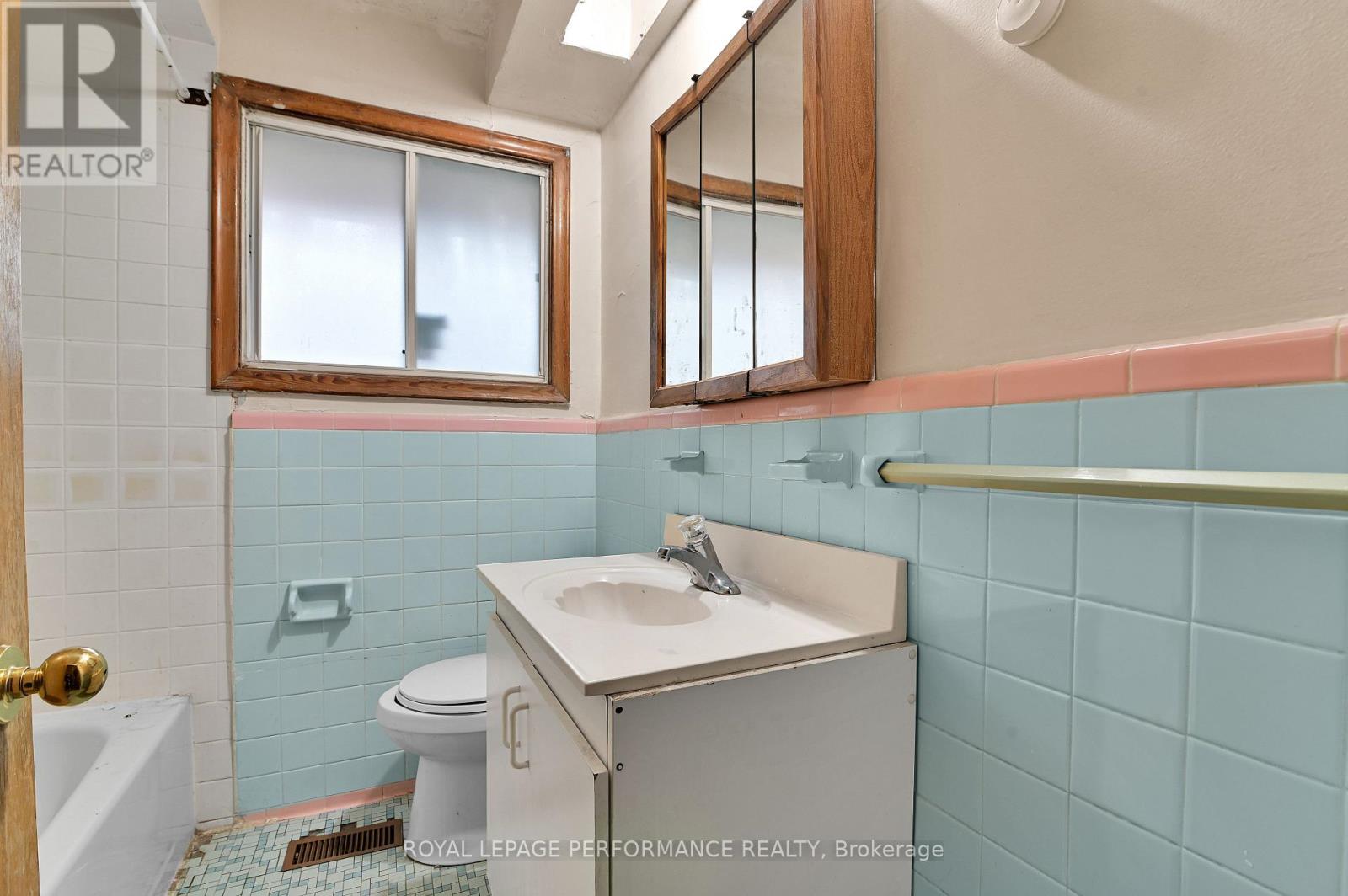 759 Pleasant Park Road, Ottawa, Ontario K1G 1Y5 - Photo 15 - X12994616