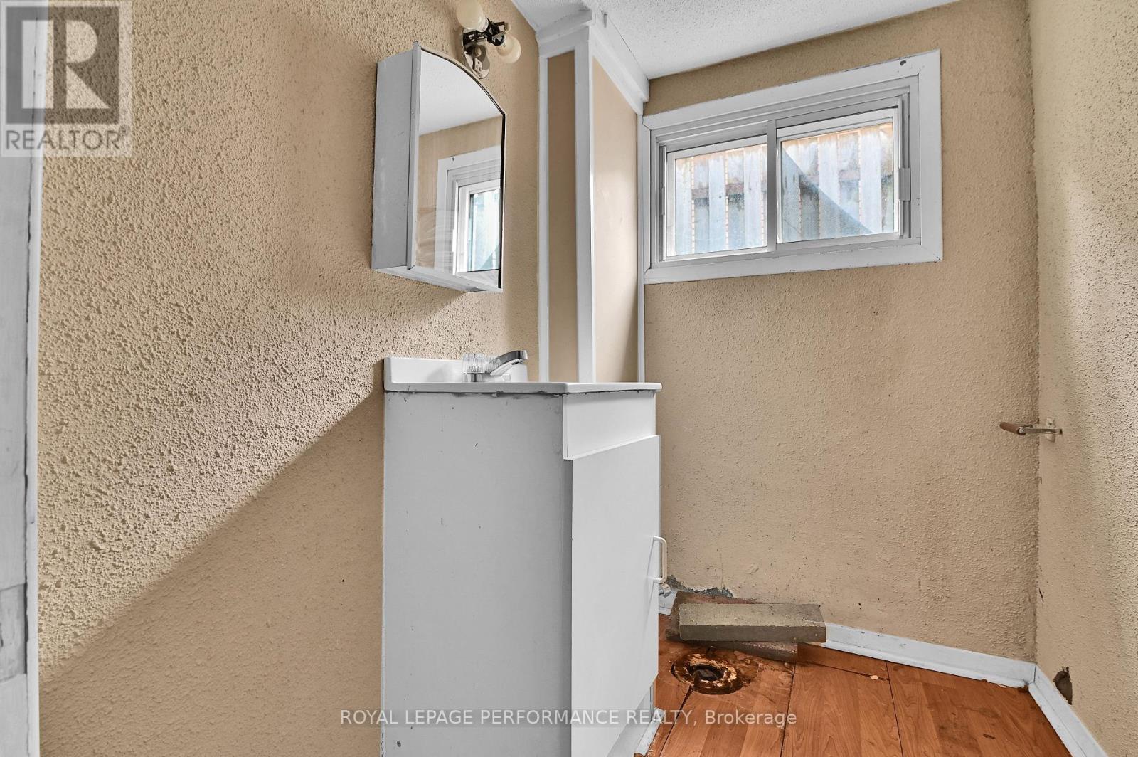 759 Pleasant Park Road, Ottawa, Ontario K1G 1Y5 - Photo 21 - X12994616