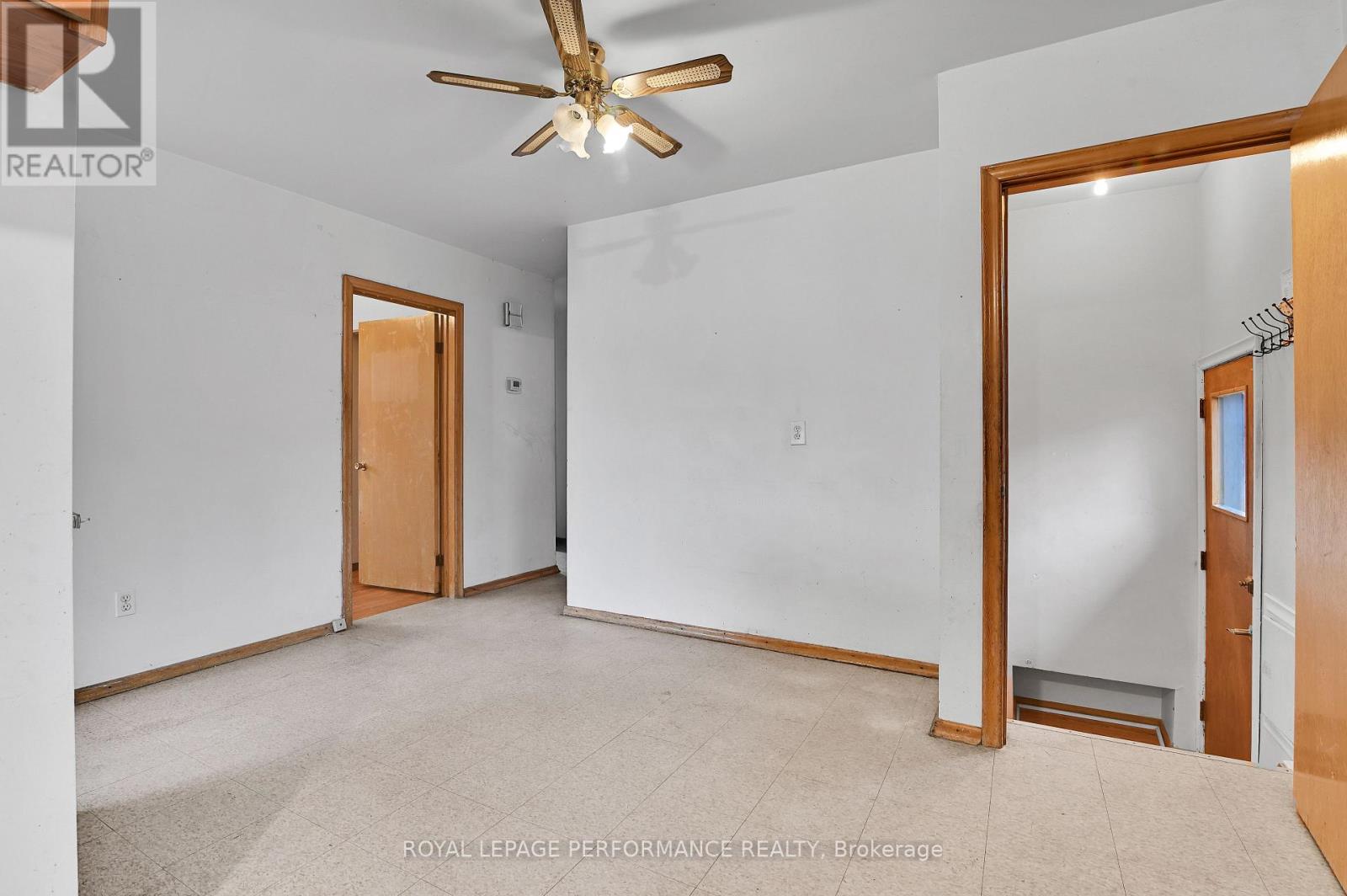 759 Pleasant Park Road, Ottawa, Ontario K1G 1Y5 - Photo 8 - X12994616