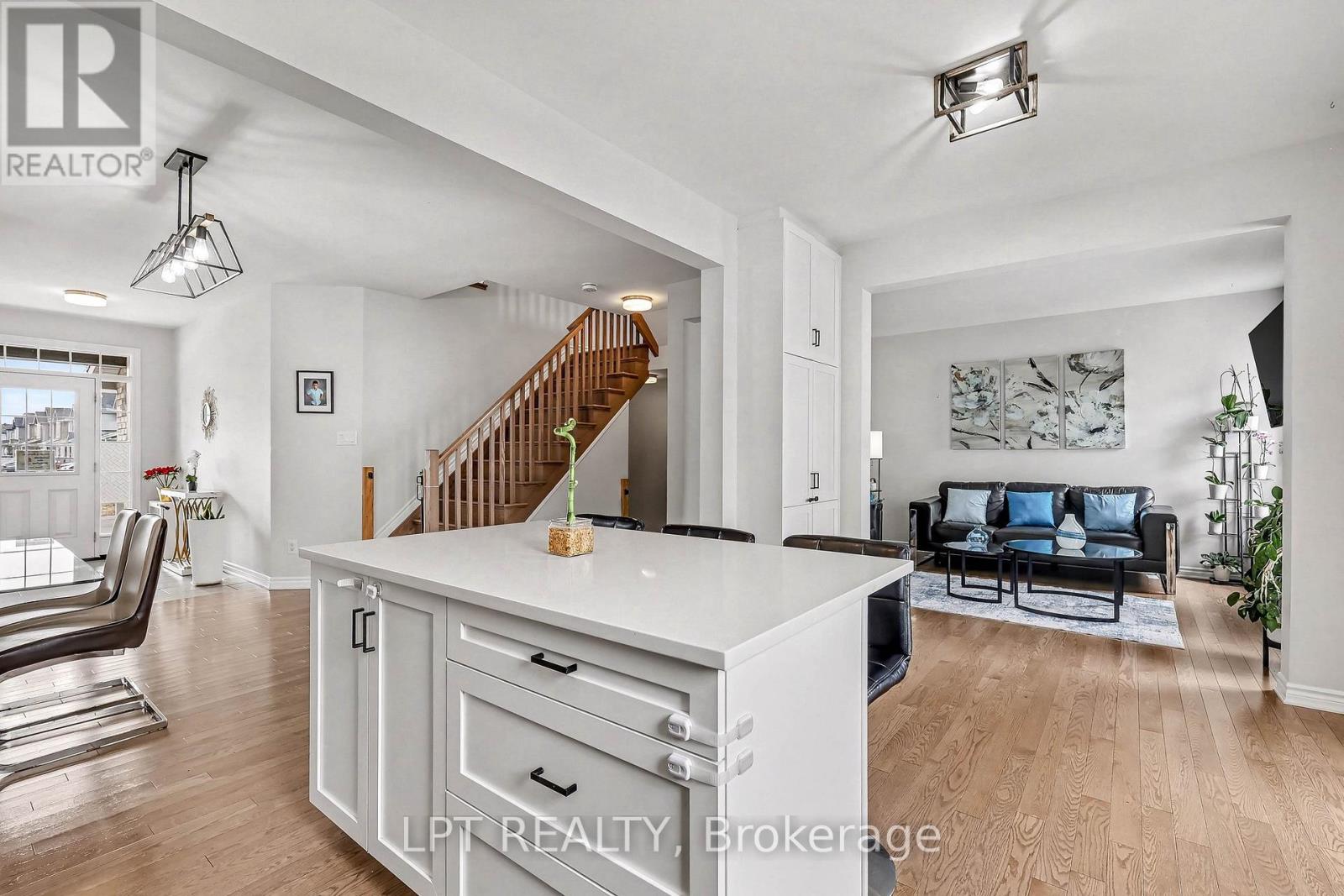 730 Perseus Avenue, Ottawa, Ontario K2J 6V8 - Photo 12 - X12994622