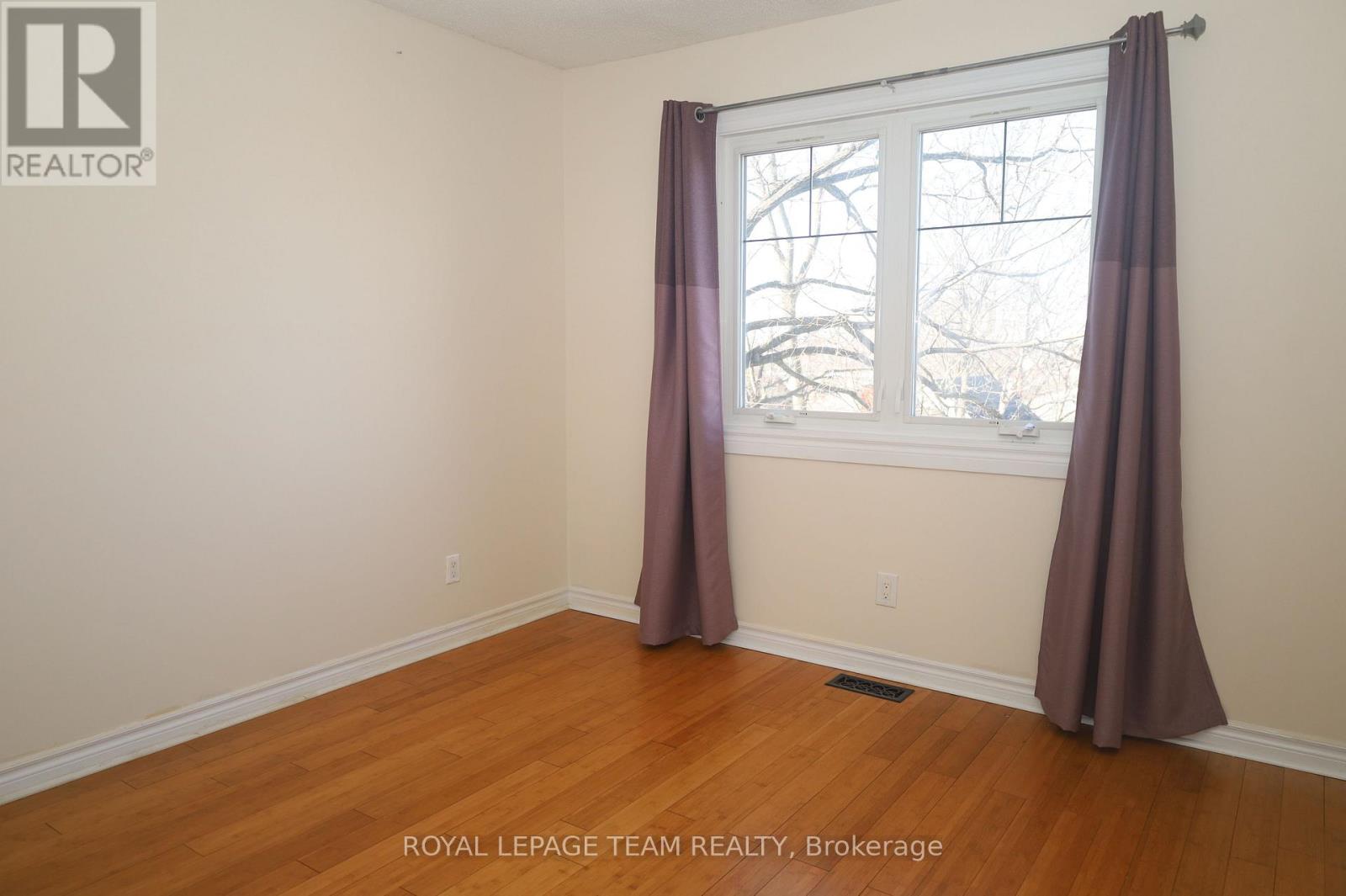 2194 Niagara Drive S, Ottawa, Ontario K1H 6L2 - Photo 16 - X12994642