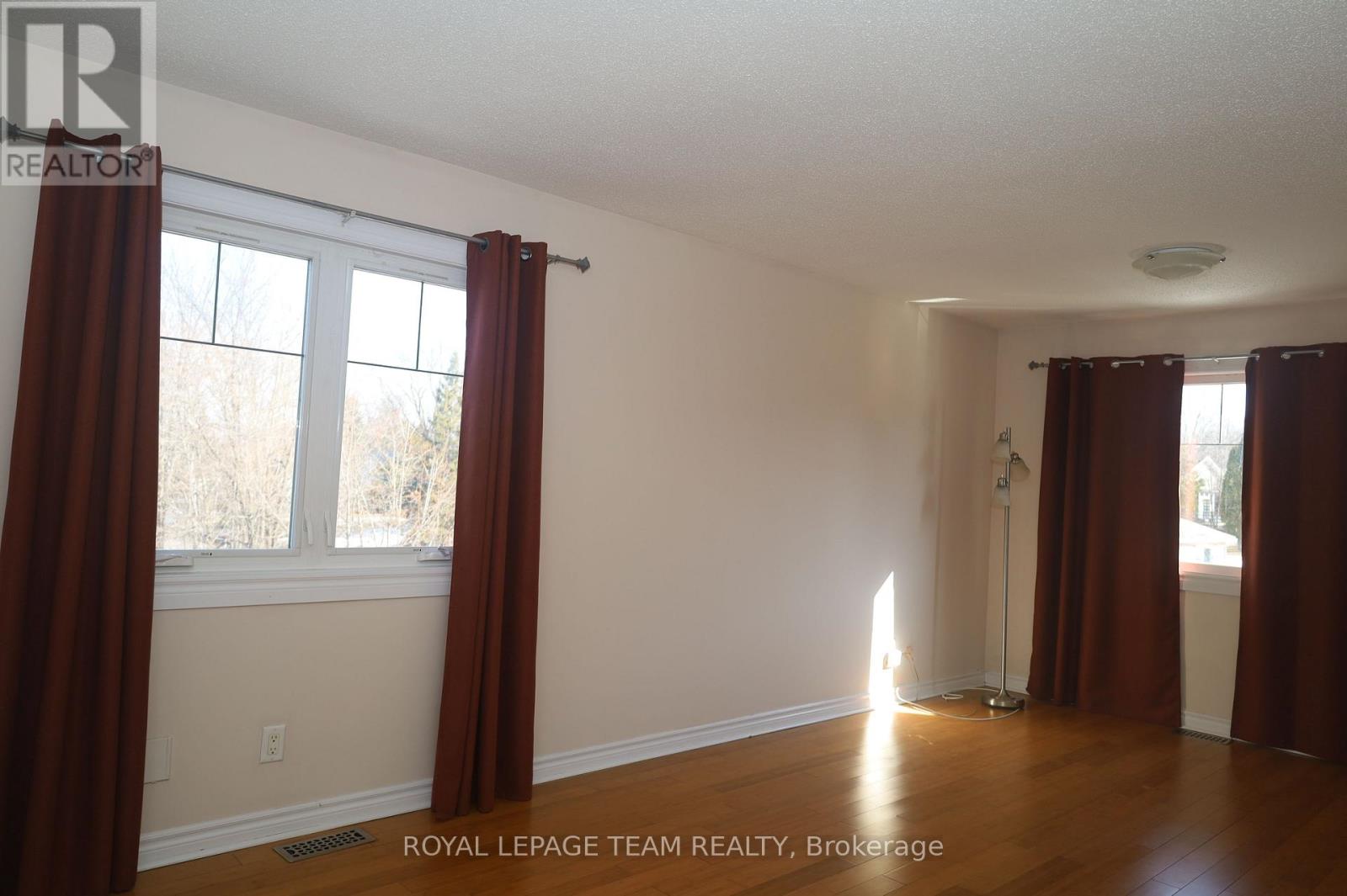 2194 Niagara Drive S, Ottawa, Ontario K1H 6L2 - Photo 21 - X12994642
