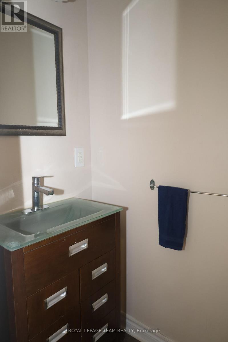 2194 Niagara Drive S, Ottawa, Ontario K1H 6L2 - Photo 26 - X12994642