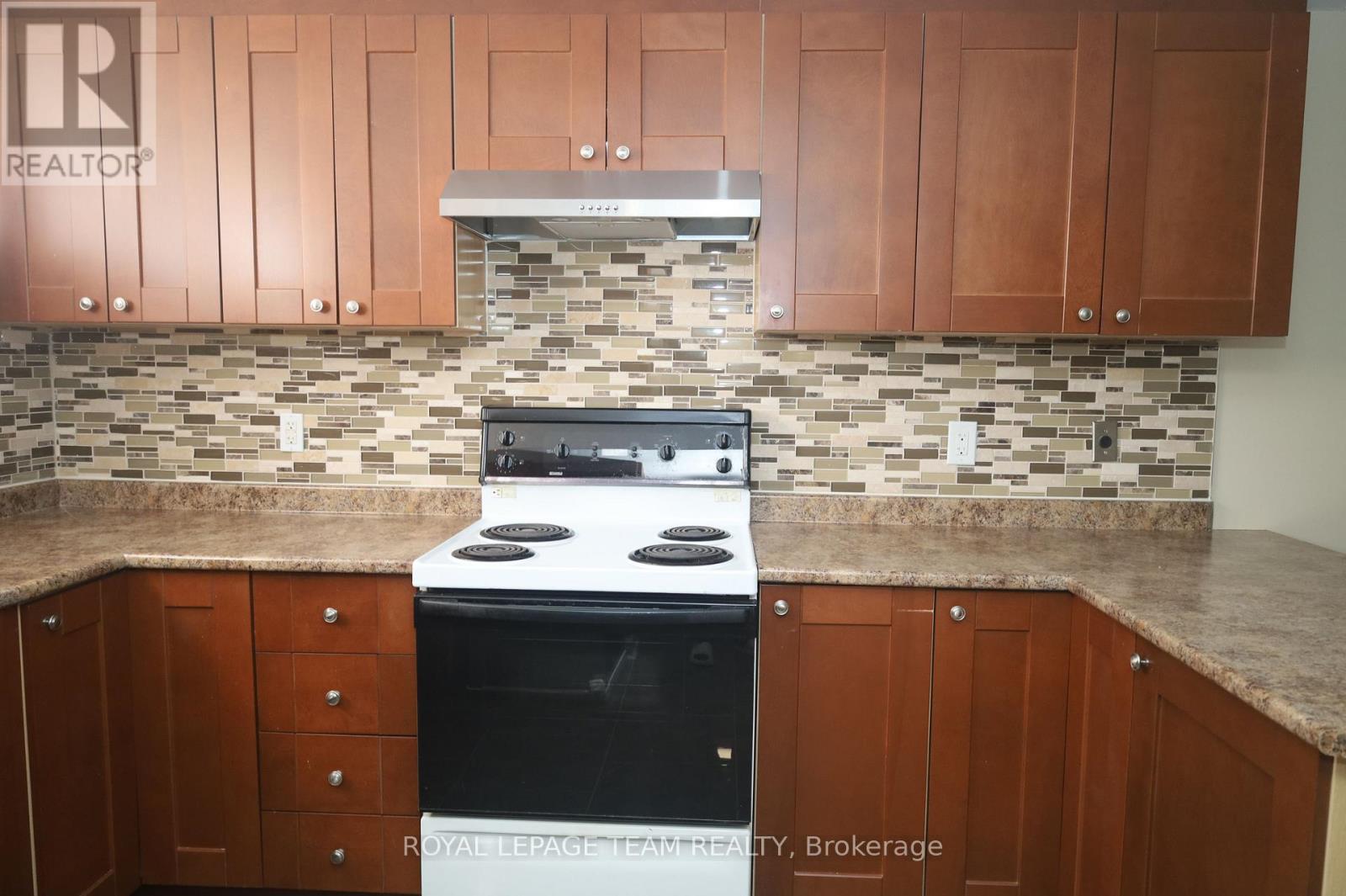 2194 Niagara Drive S, Ottawa, Ontario K1H 6L2 - Photo 34 - X12994642