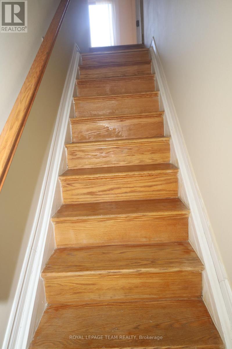 2194 Niagara Drive S, Ottawa, Ontario K1H 6L2 - Photo 37 - X12994642