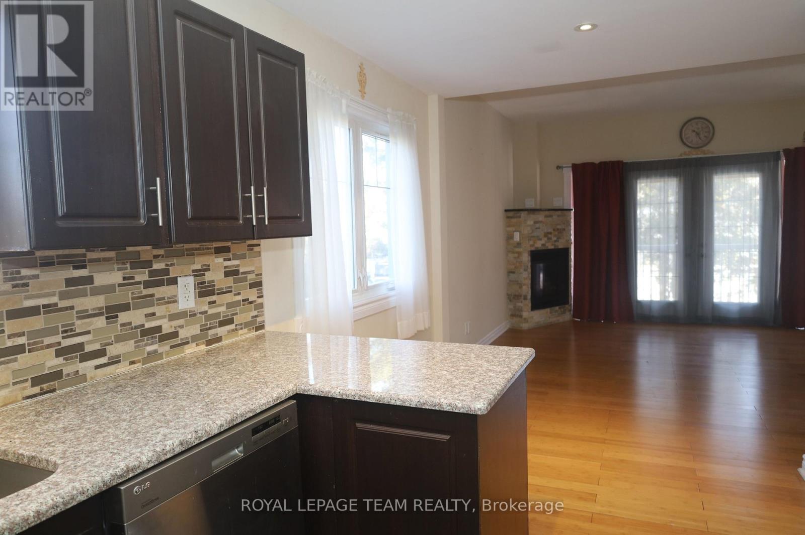 2194 Niagara Drive S, Ottawa, Ontario K1H 6L2 - Photo 38 - X12994642