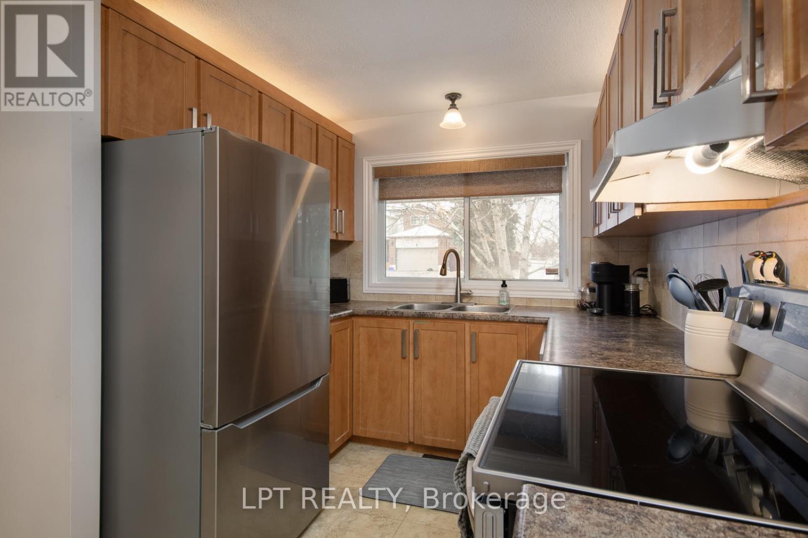 7 Fable Street, Ottawa, Ontario  K2J 2C9 - Photo 8 - X12994684