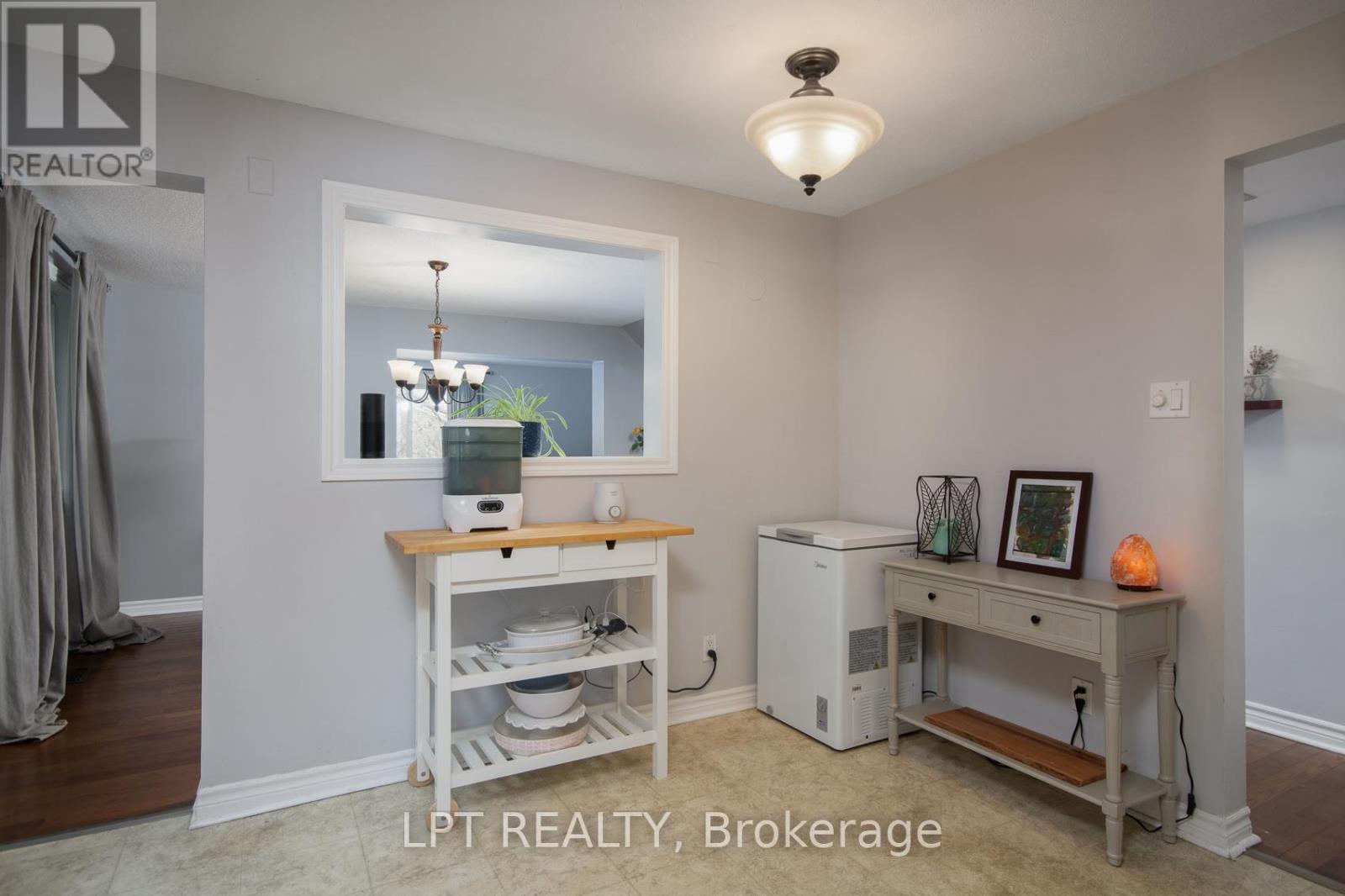 7 Fable Street, Ottawa, Ontario  K2J 2C9 - Photo 9 - X12994684