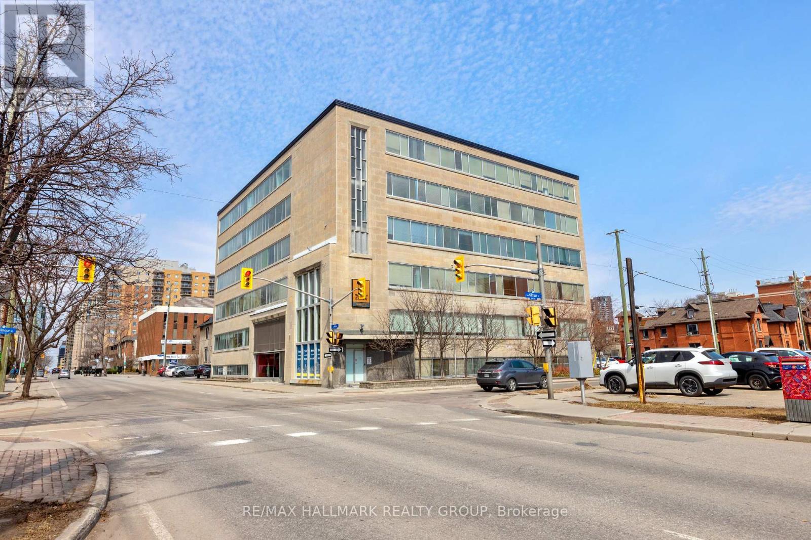 500 - 359 Kent Street, Ottawa, Ontario K2P 0R6 - Photo 2 - X12994788