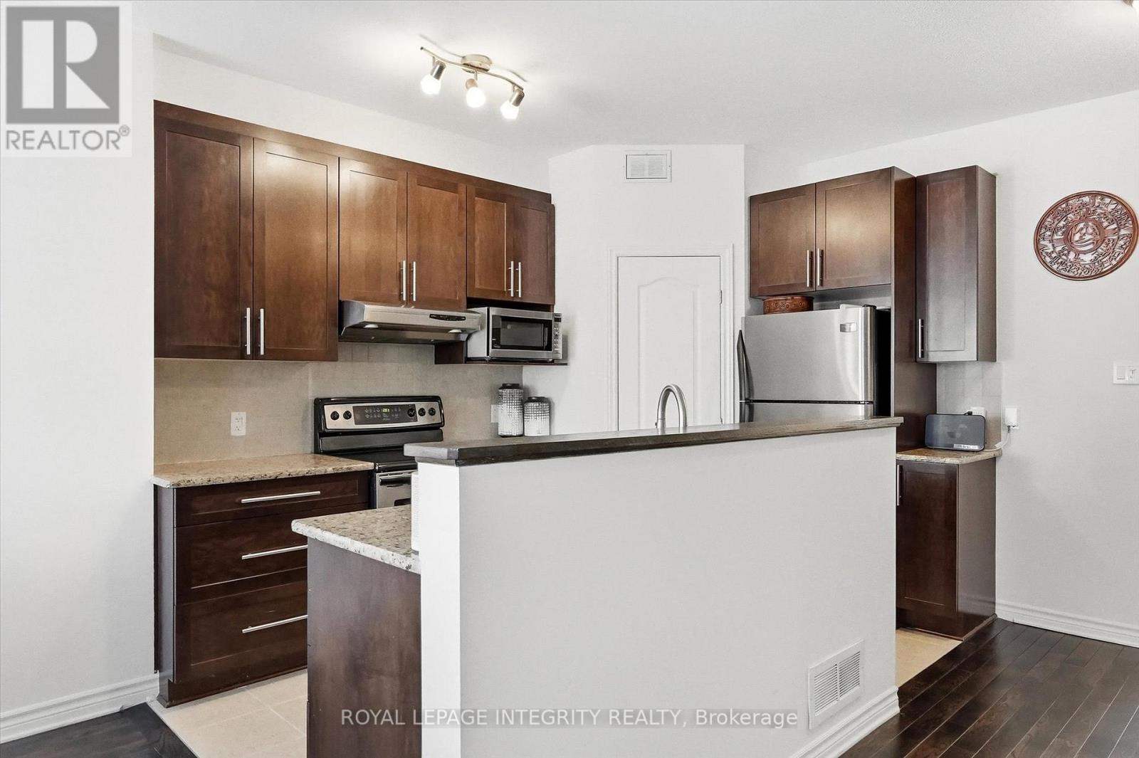 418 Rochefort Circle, Ottawa, Ontario K4A 0M8 - Photo 7 - X12994820