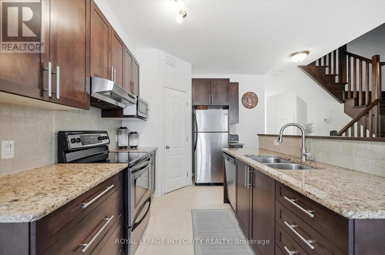 418 Rochefort Circle, Ottawa, Ontario K4A 0M8 - Photo 8 - X12994820