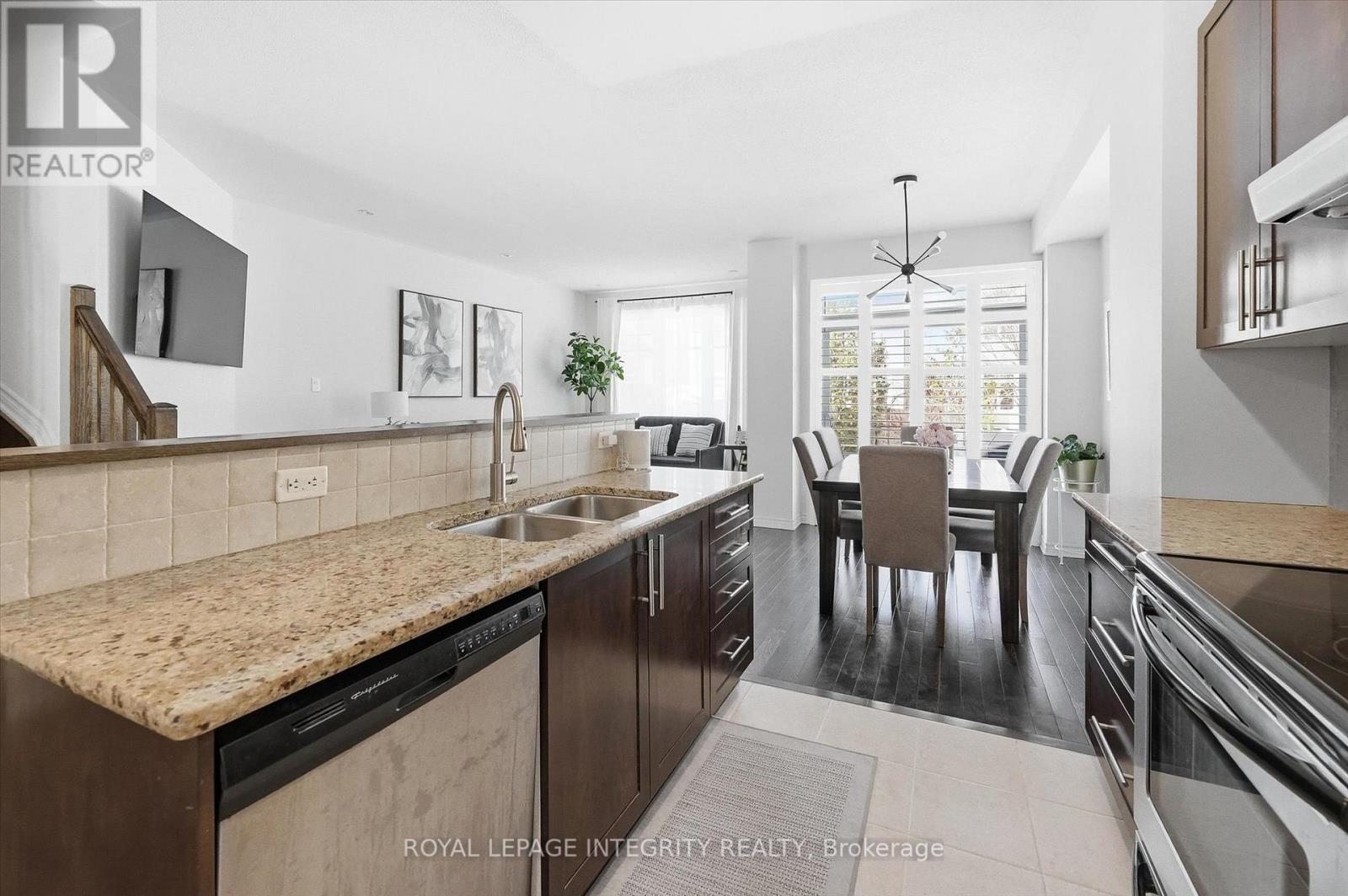 418 Rochefort Circle, Ottawa, Ontario K4A 0M8 - Photo 9 - X12994820