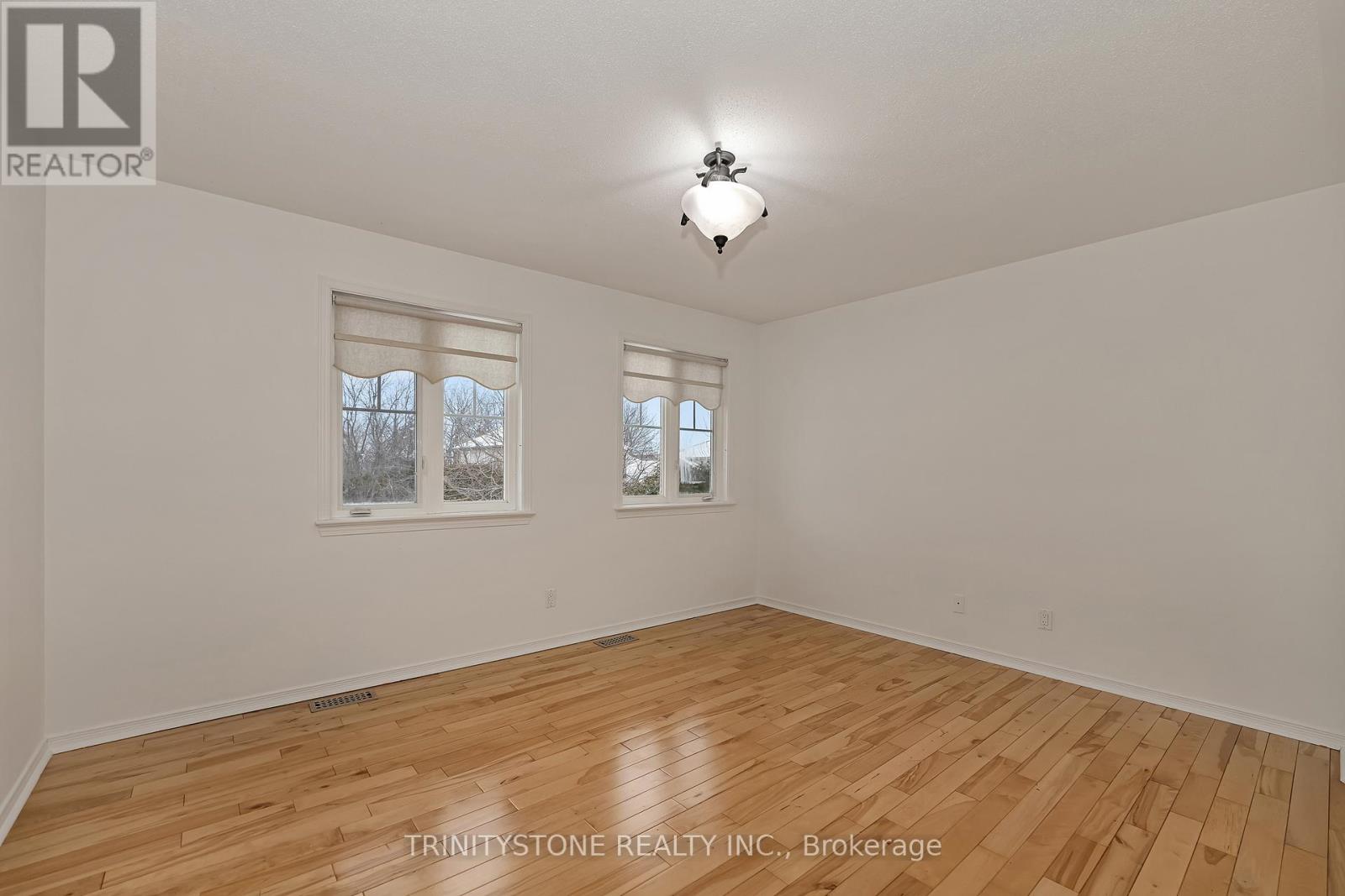 145 Arrowwood Drive, Ottawa, Ontario  K2S 2G3 - Photo 25 - X12994828