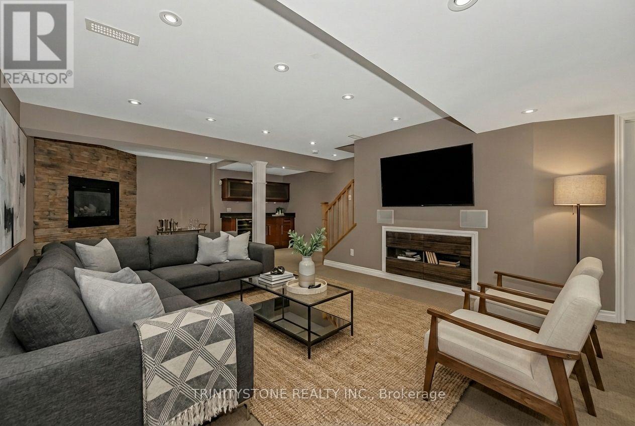 145 Arrowwood Drive, Ottawa, Ontario  K2S 2G3 - Photo 37 - X12994828