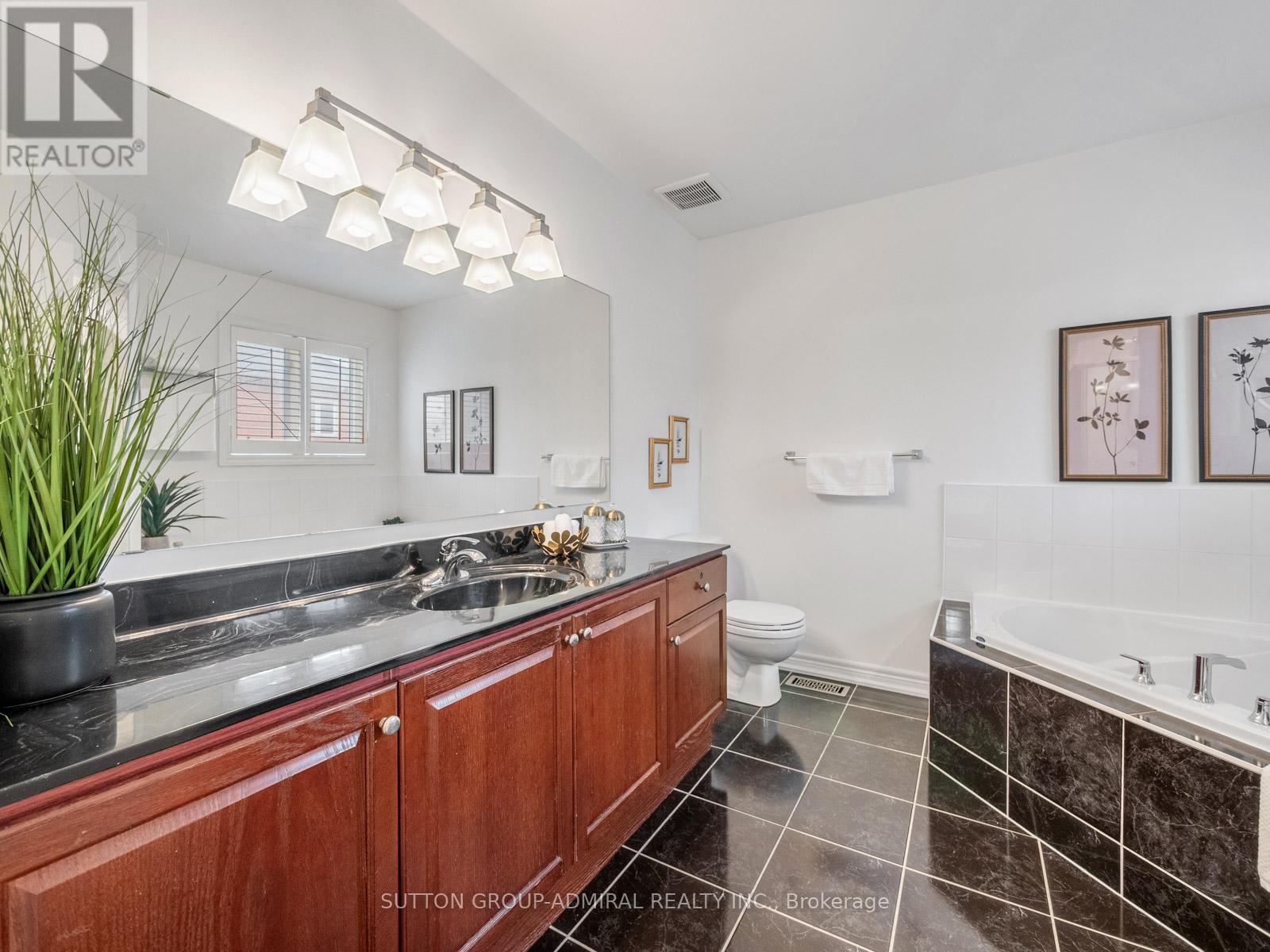 45 Chardonnay Drive, Vaughan, Ontario  L4J 8R8 - Photo 21 - N12994402