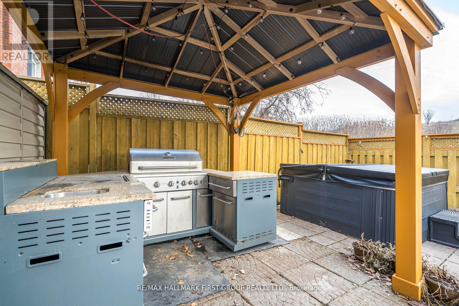 1636 Sarasota Crescent, Oshawa, Ontario  L1G 8E9 - Photo 19 - E12994606