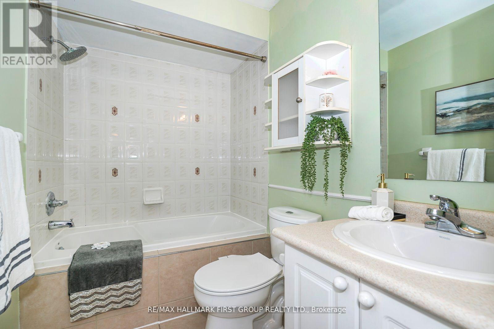 1636 Sarasota Crescent, Oshawa, Ontario  L1G 8E9 - Photo 28 - E12994606