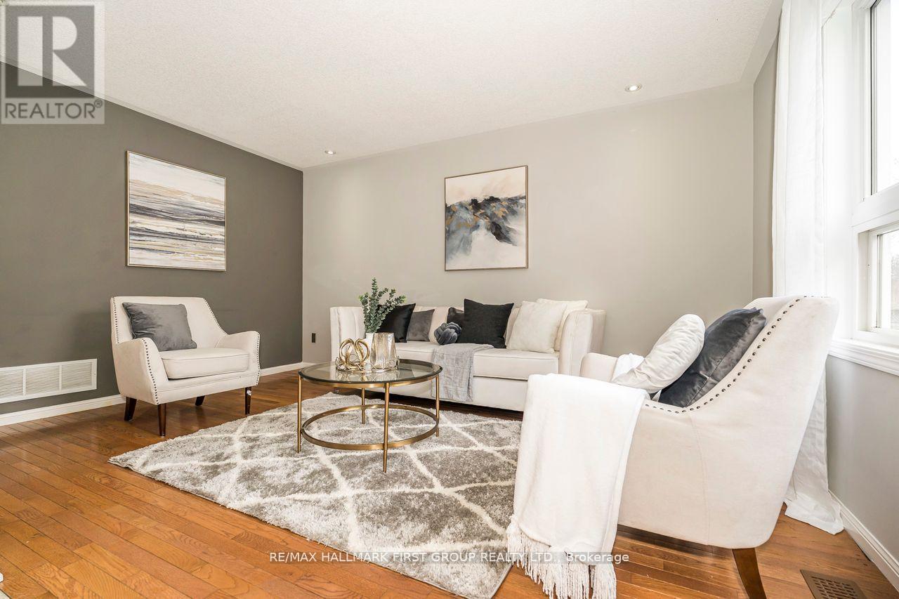 1636 Sarasota Crescent, Oshawa, Ontario  L1G 8E9 - Photo 6 - E12994606