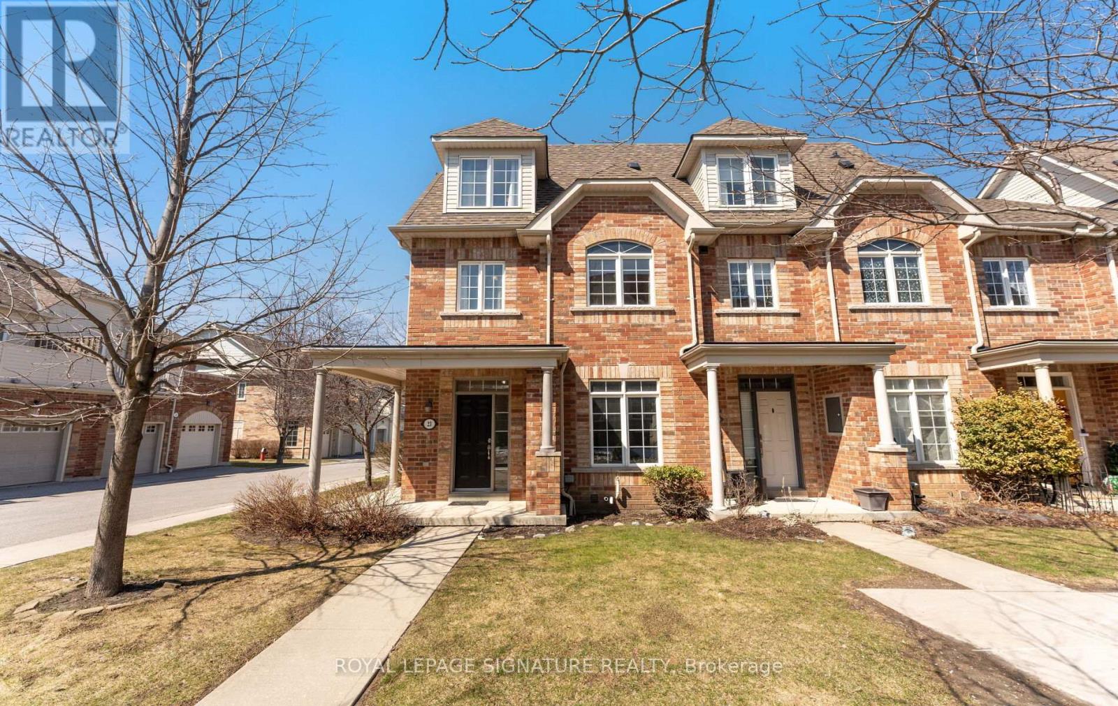 23 YEWTREE WAY, Whitby, Ontario