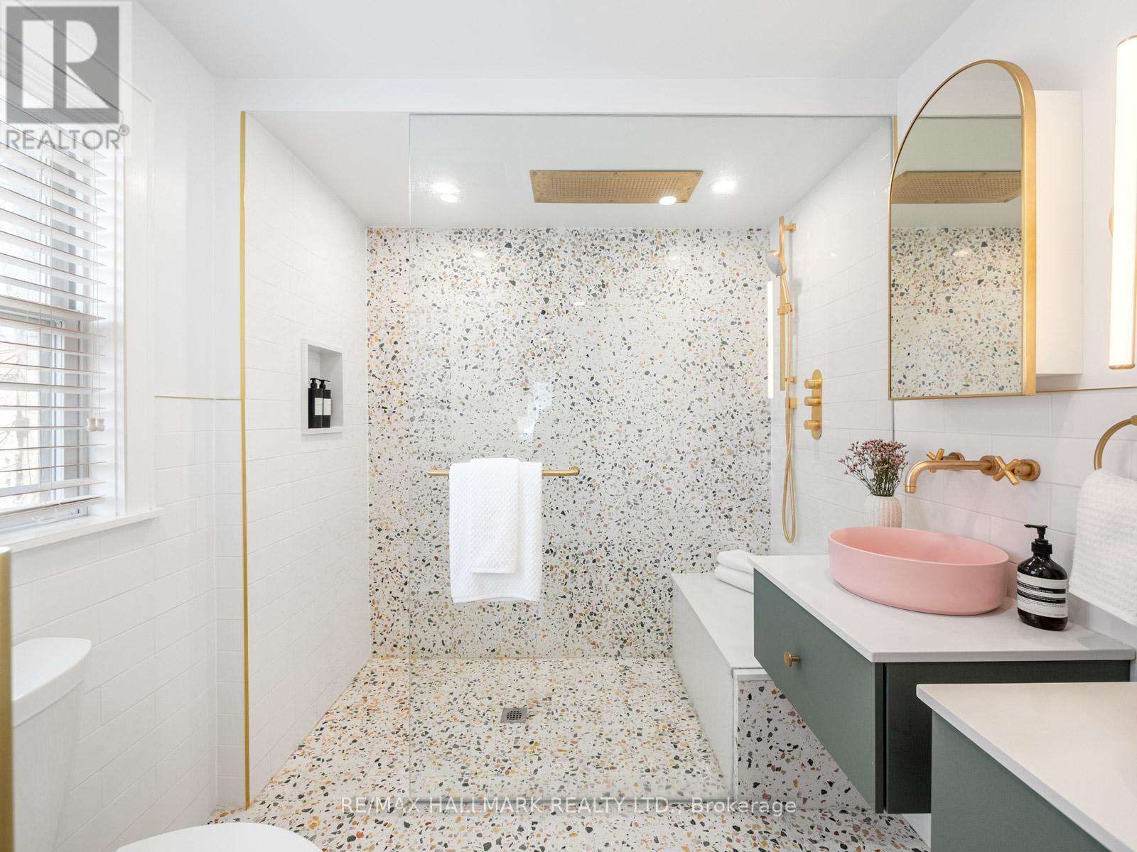 24 Boulton Avenue, Toronto, Ontario  M4M 2J3 - Photo 25 - E12994754