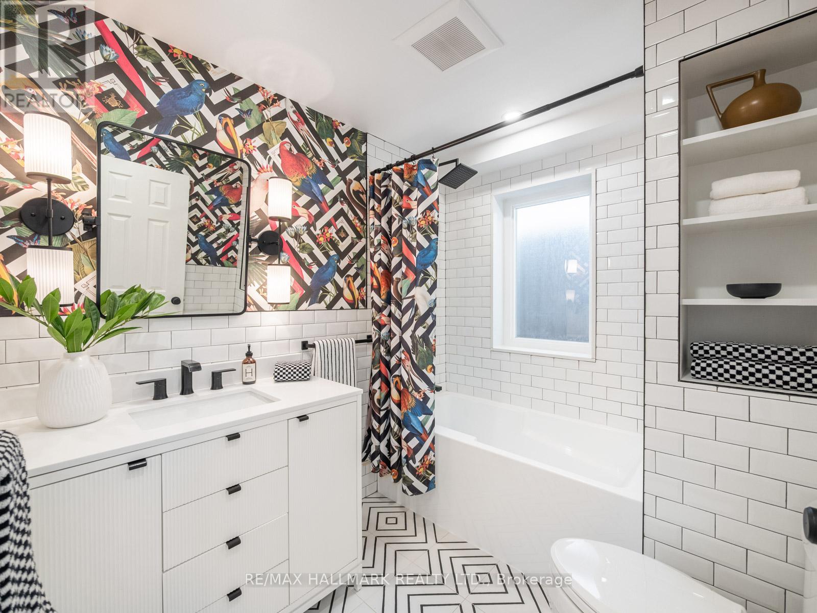 24 Boulton Avenue, Toronto, Ontario  M4M 2J3 - Photo 34 - E12994754