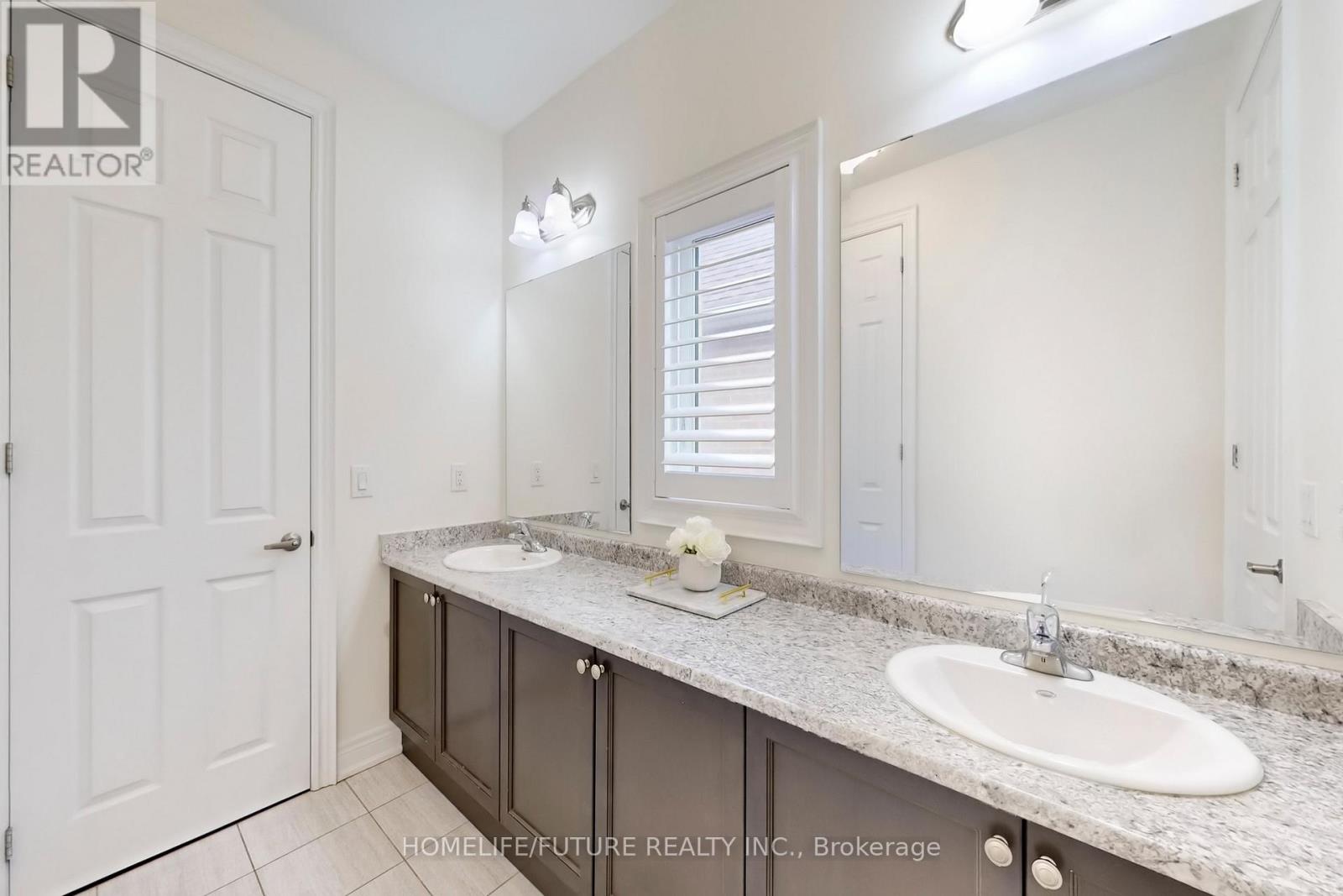 44 Micklefield Avenue, Whitby, Ontario  L1P 0C4 - Photo 32 - E12994868