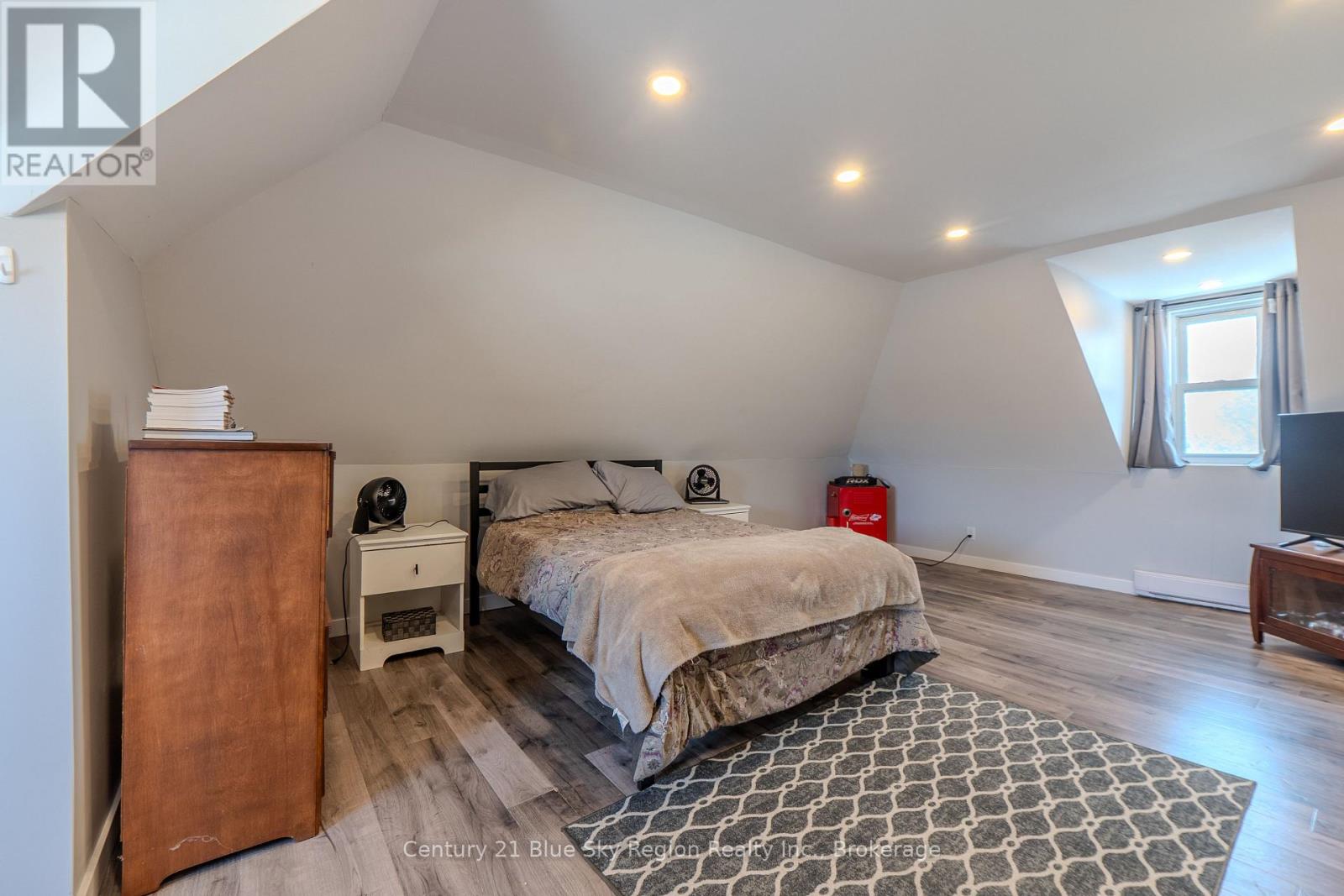 647 Douglas Street, North Bay, Ontario  P1B 5N9 - Photo 33 - X12994726