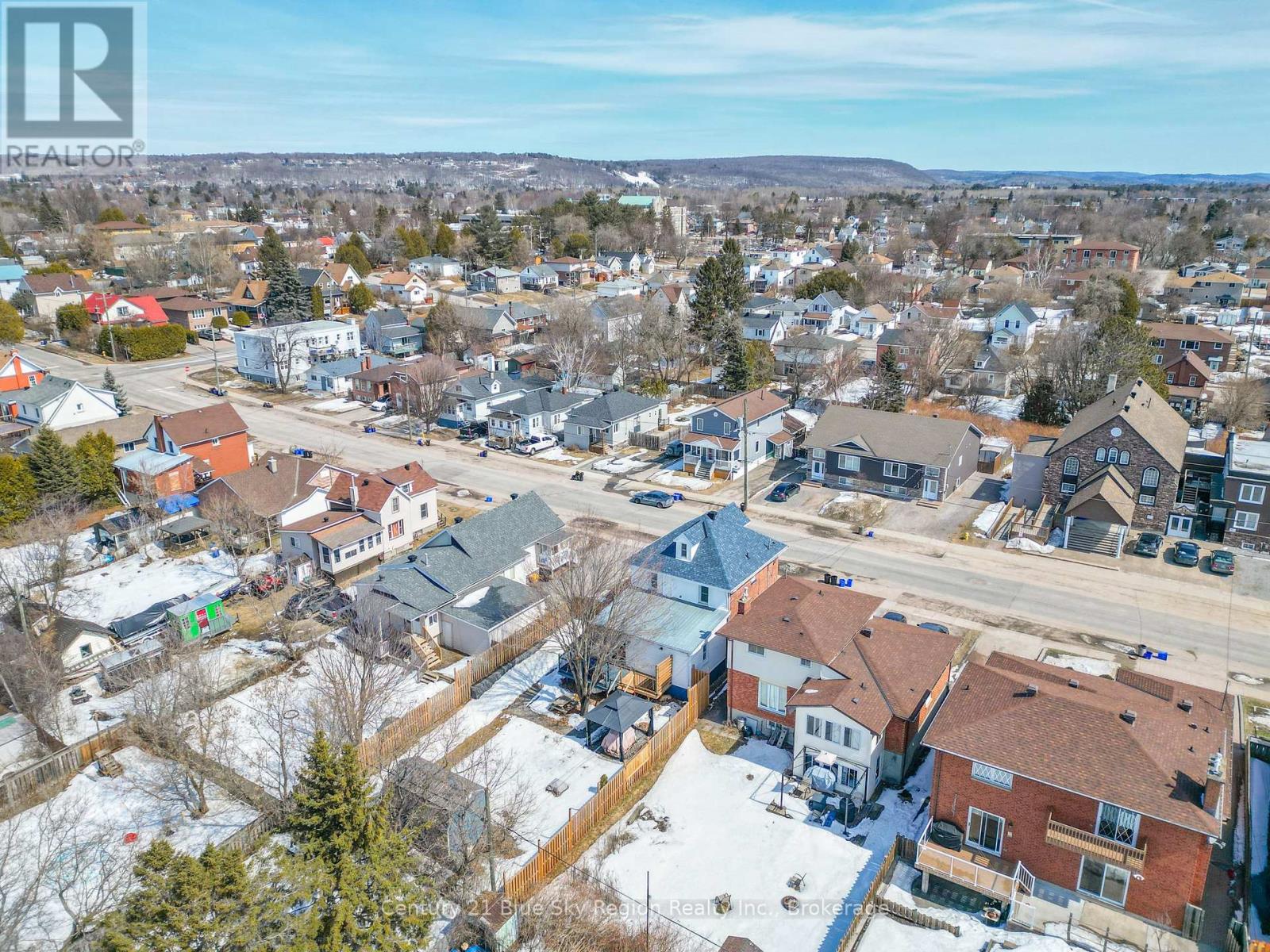 647 Douglas Street, North Bay, Ontario  P1B 5N9 - Photo 44 - X12994726