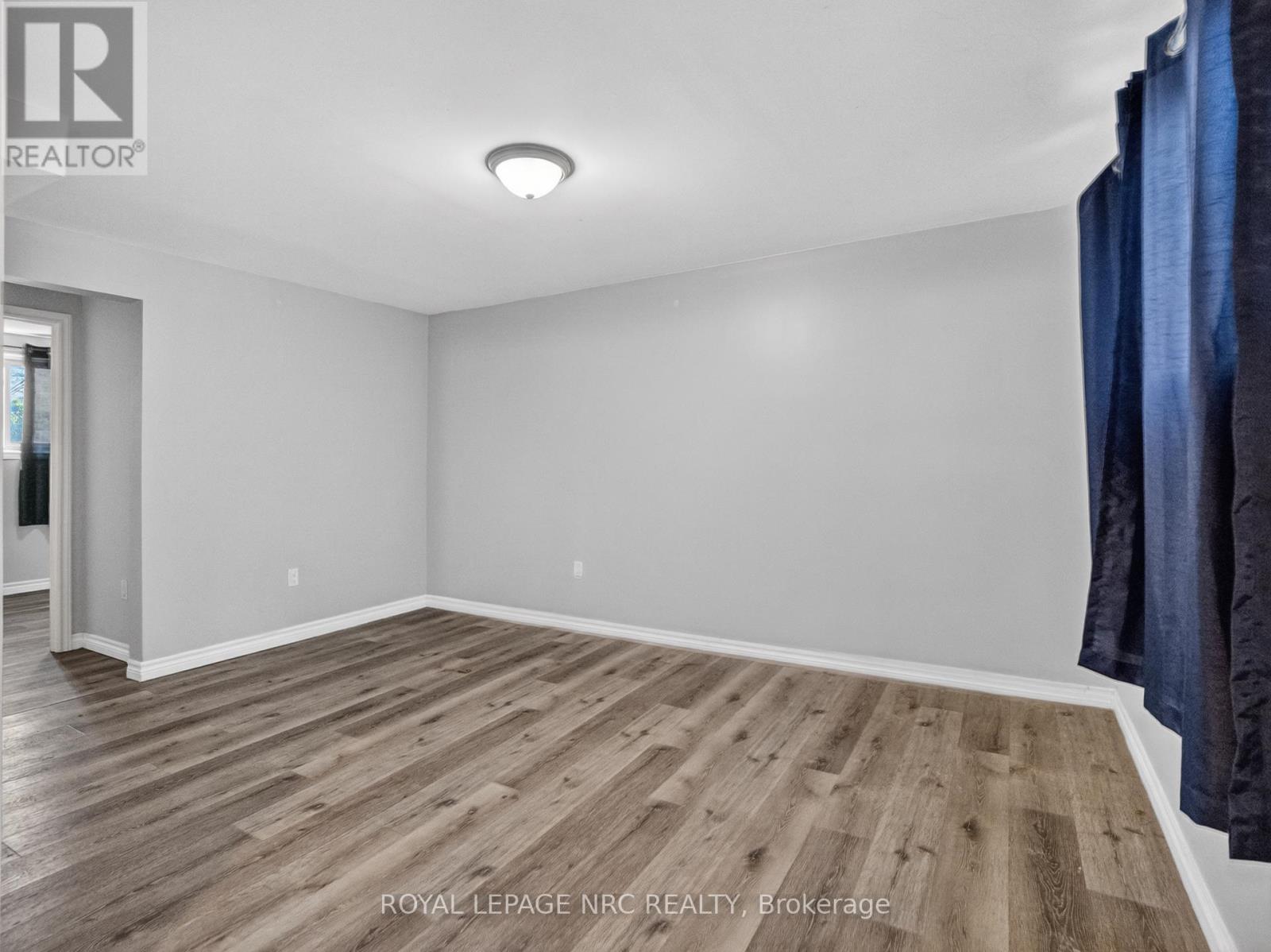 Lower - 34 Preston Place, Welland, Ontario  L3C 3K3 - Photo 4 - X12994802