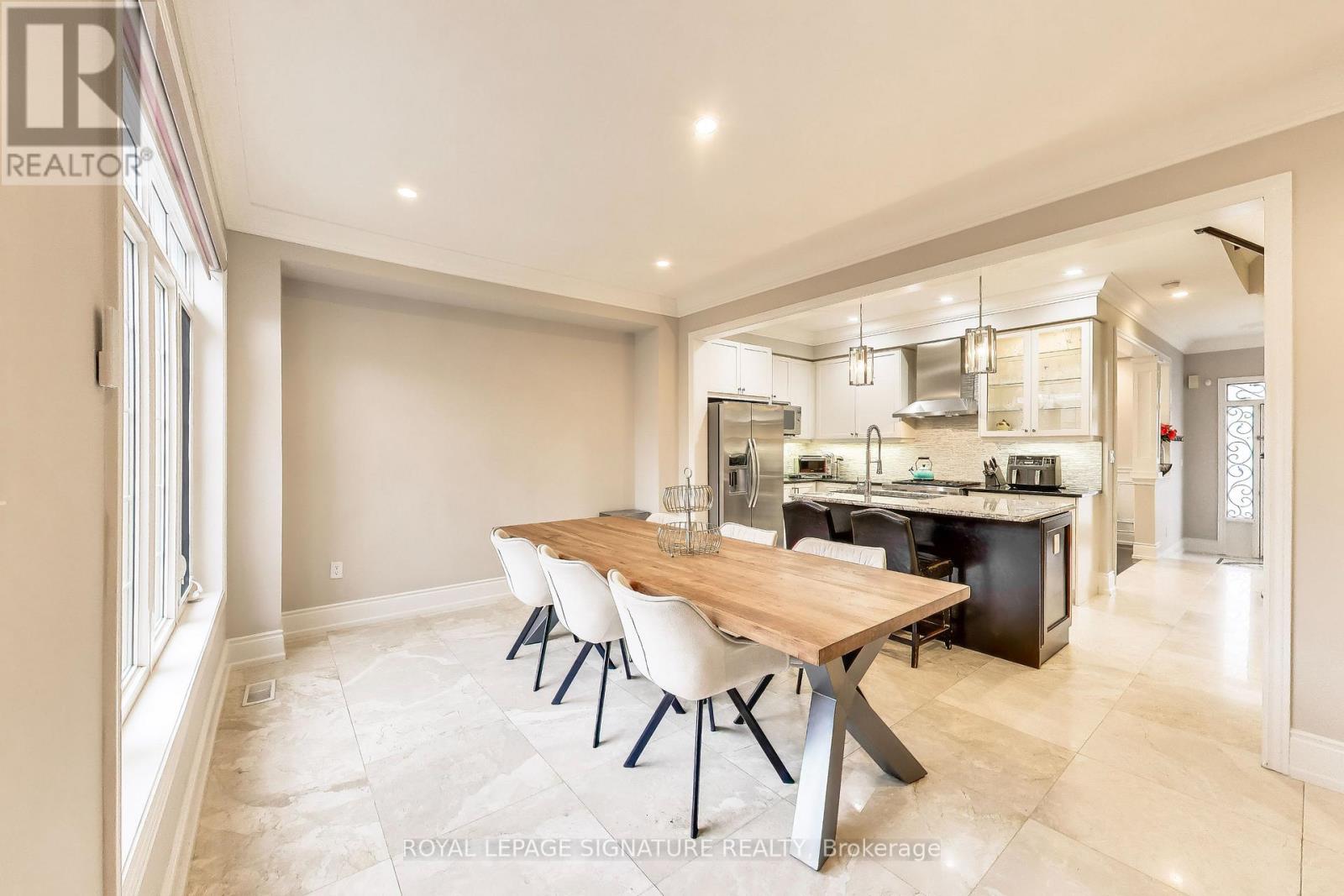 259 Barons Street, Vaughan, Ontario  L4H 3Z3 - Photo 12 - N12994732