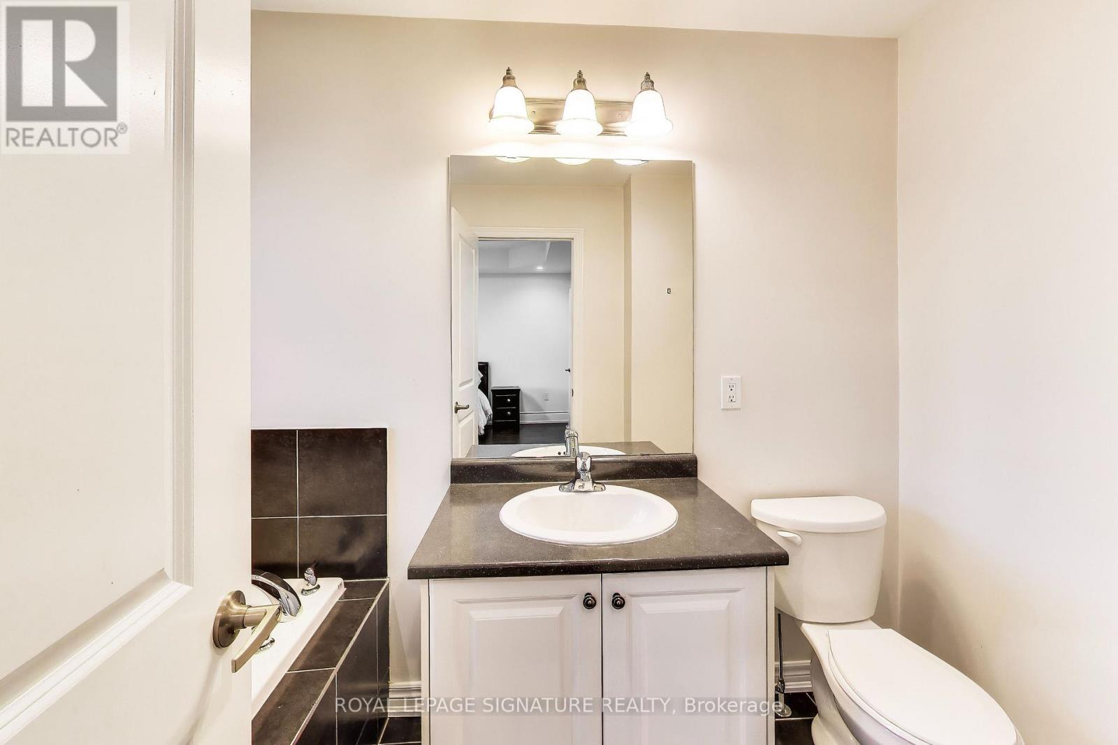 259 Barons Street, Vaughan, Ontario  L4H 3Z3 - Photo 27 - N12994732